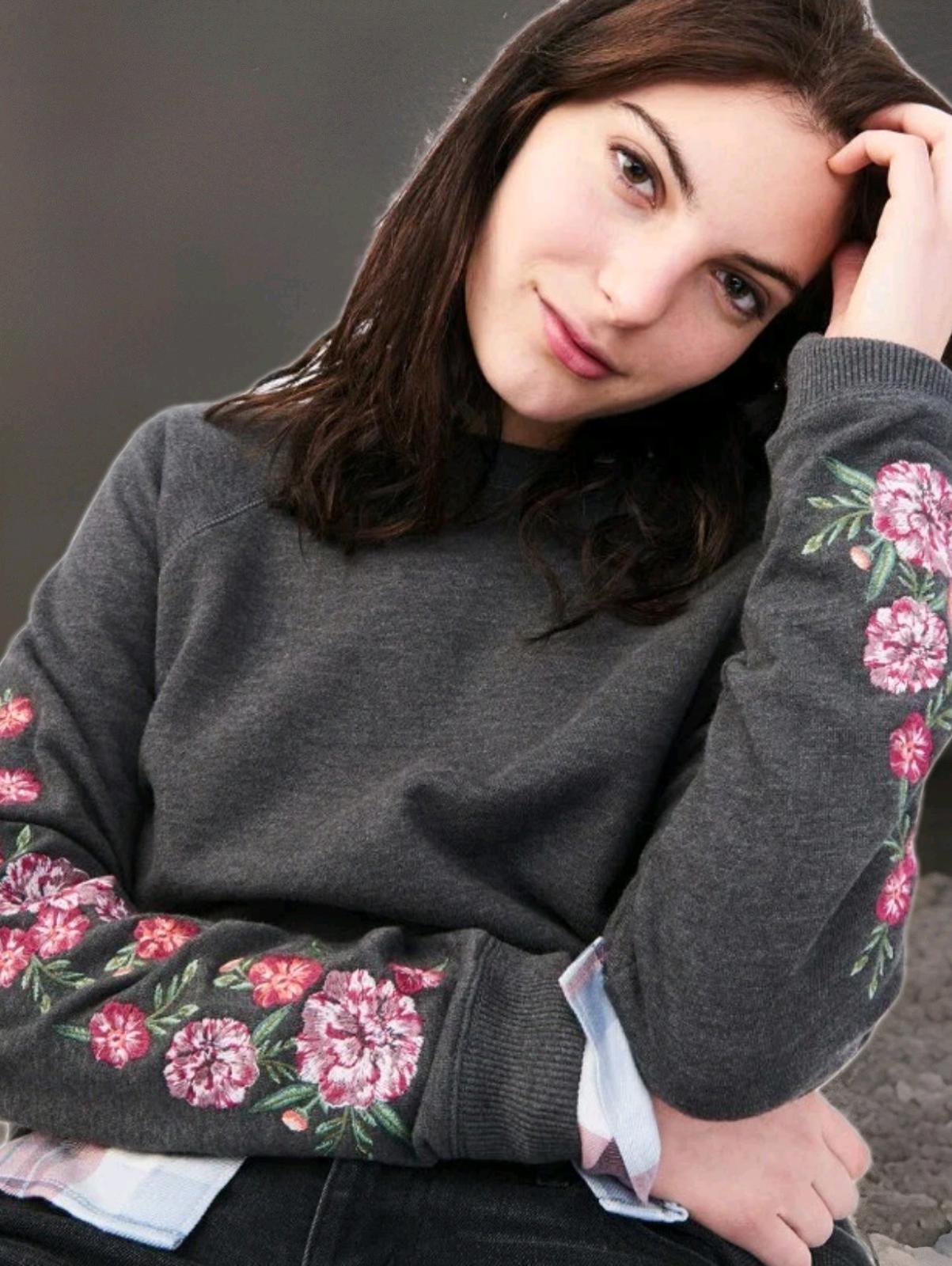 Gray Aeropostale Pink Embroidered Floral Sleeve Sweater Sweatshirt XS