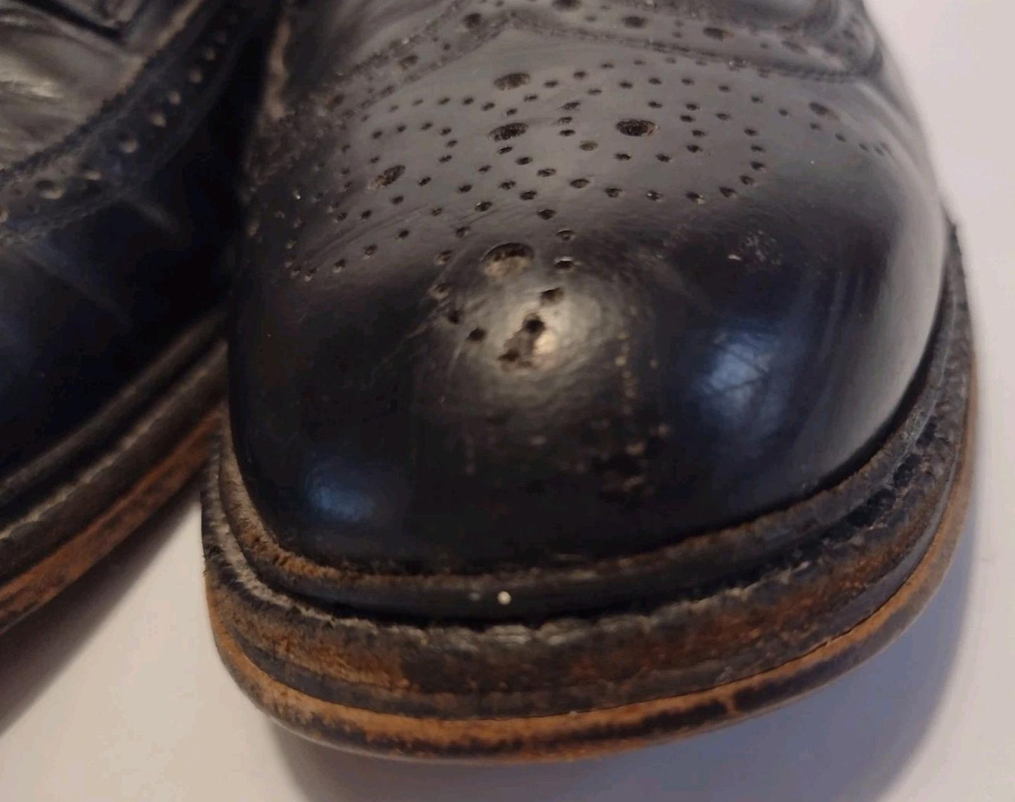 Vintage Royal Tweed Cheaney Church’s Wingtip Brogues Black UK Made Sz 11