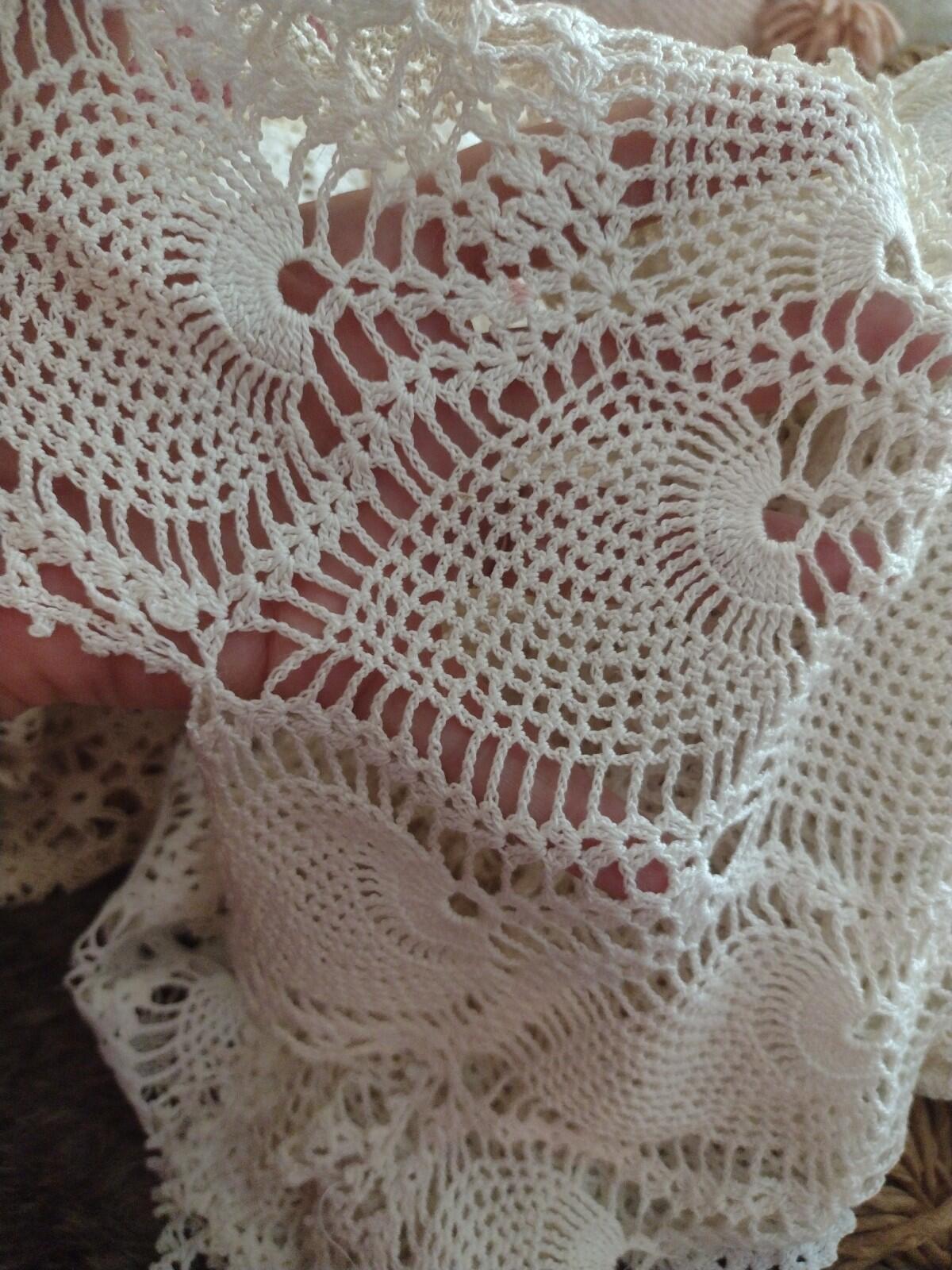 Vintage 40s-60s Crochet Lace Tablecloth + 5 Doilies/Runners Lot White & Ecru