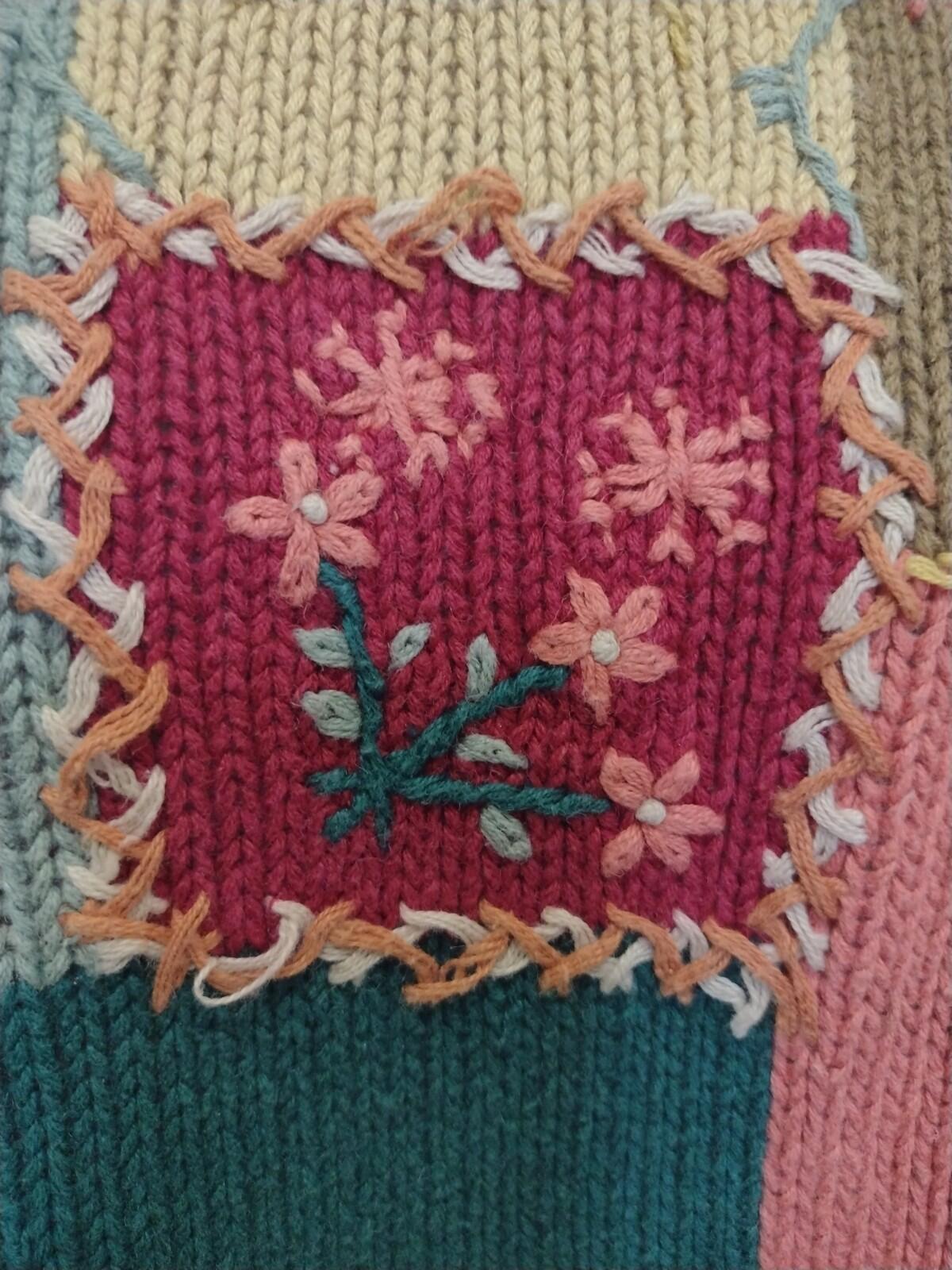 Vintage Reed Hunter Patchwork Floral Grandma Sweater M Hong Kong Hand Knit