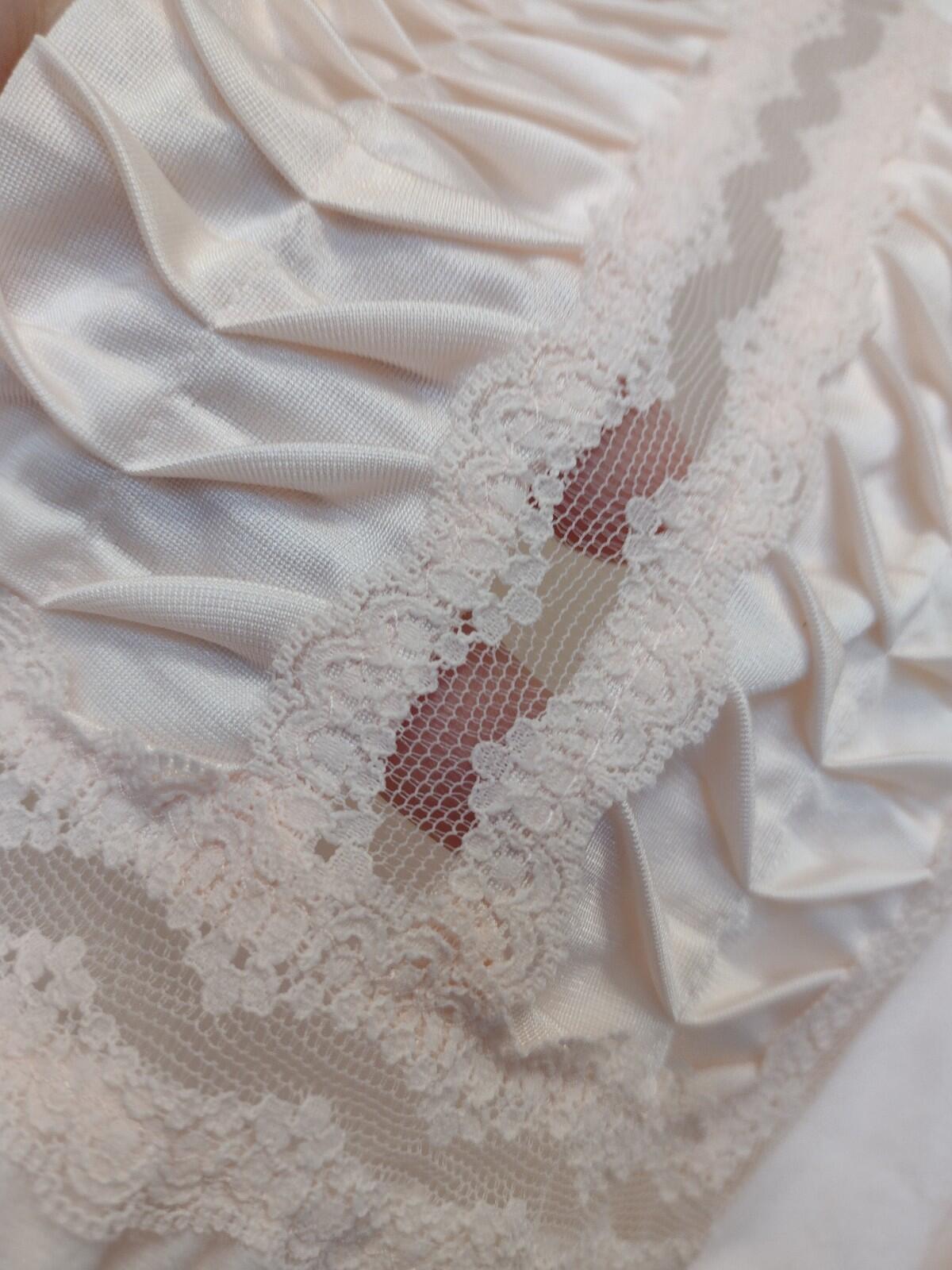 VTG 70s Vanity Fair Nylon Nightgown Brushed Lace Bib Granny Gown S Pink