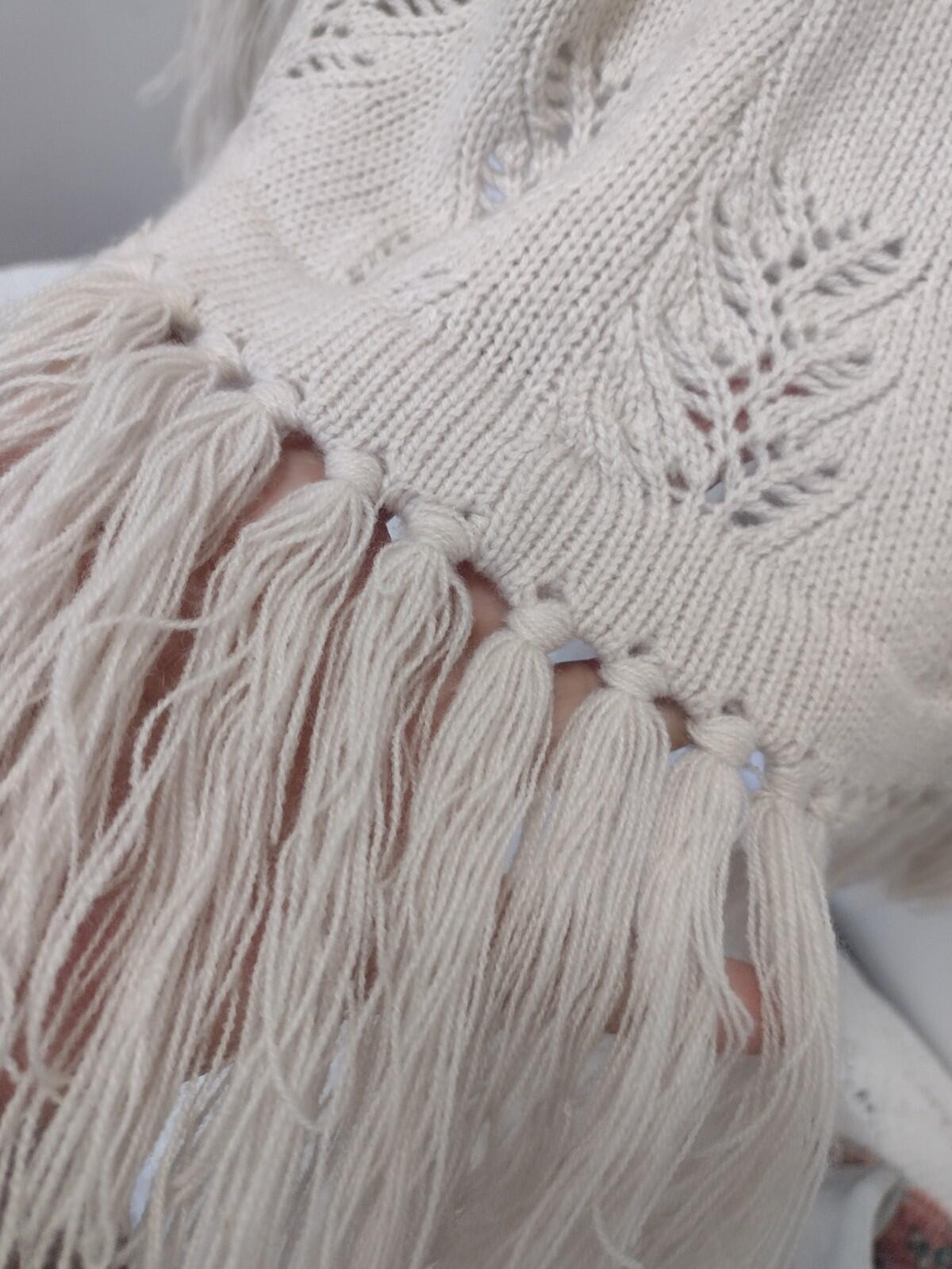 VTG 70s Sweater Bee Hong Kong Knit Poncho Cape Beige Eyelet ButtonsDeadstock