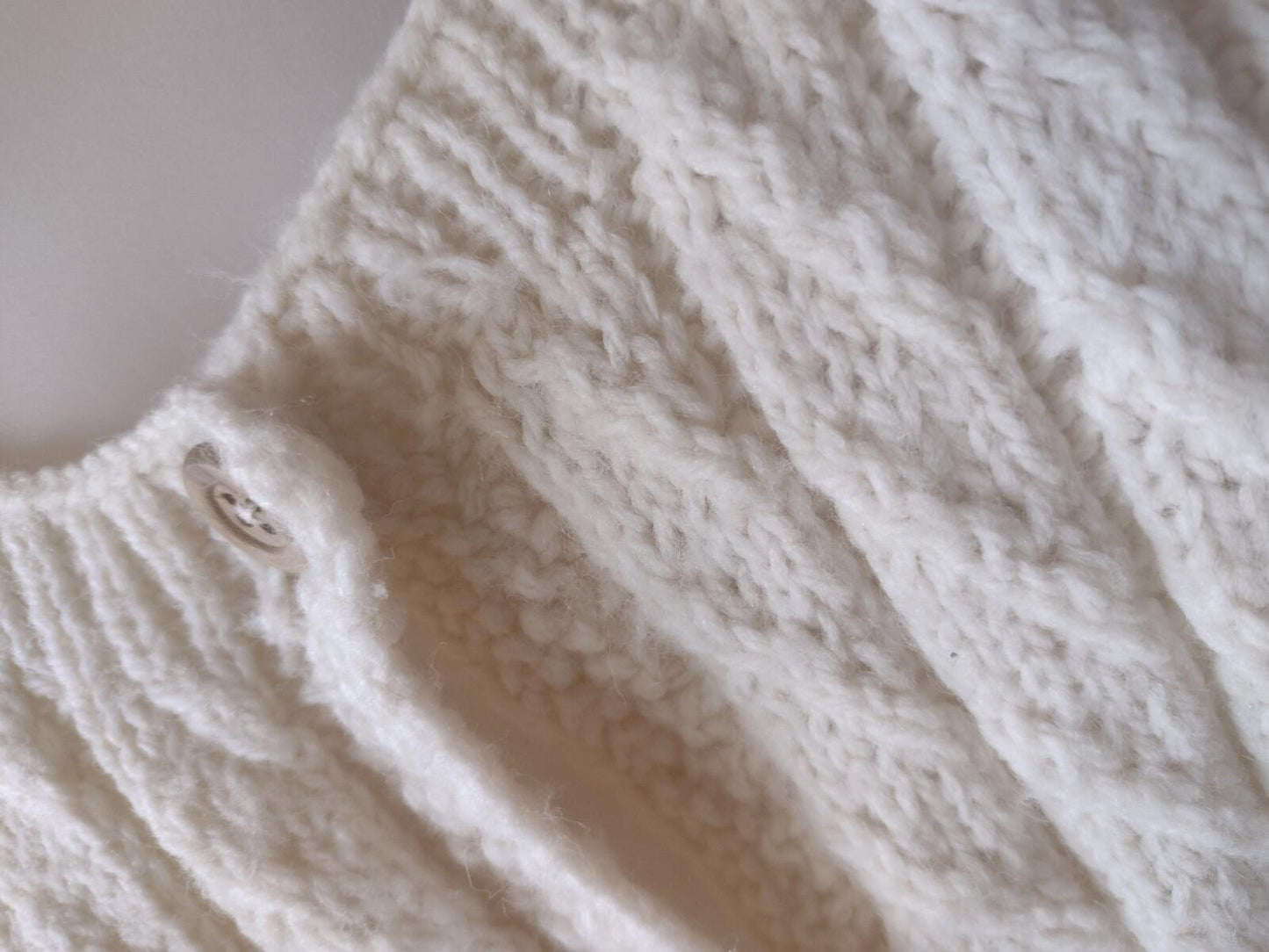 VTG 80s Hand Knit Cable Knit Cardigan Cream Wool Blend – Chunky Cozy