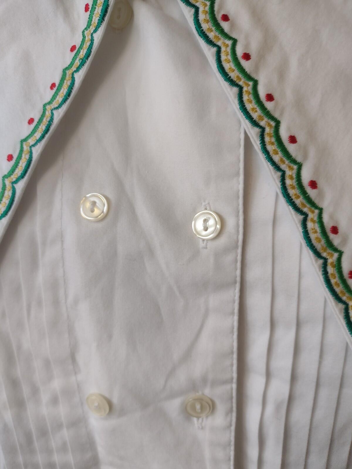 Westbound 12 Vintage Holiday Blouse Embroidered Holly Prairie Korea