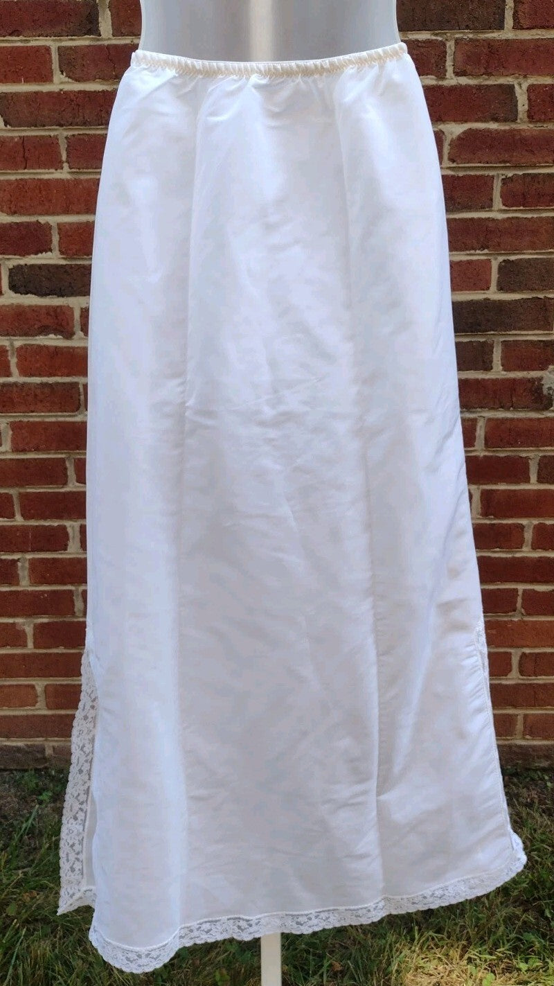VTG 60s Plymouth New York Half Slip White Lace Trim NOS Deadstock USA Petite S