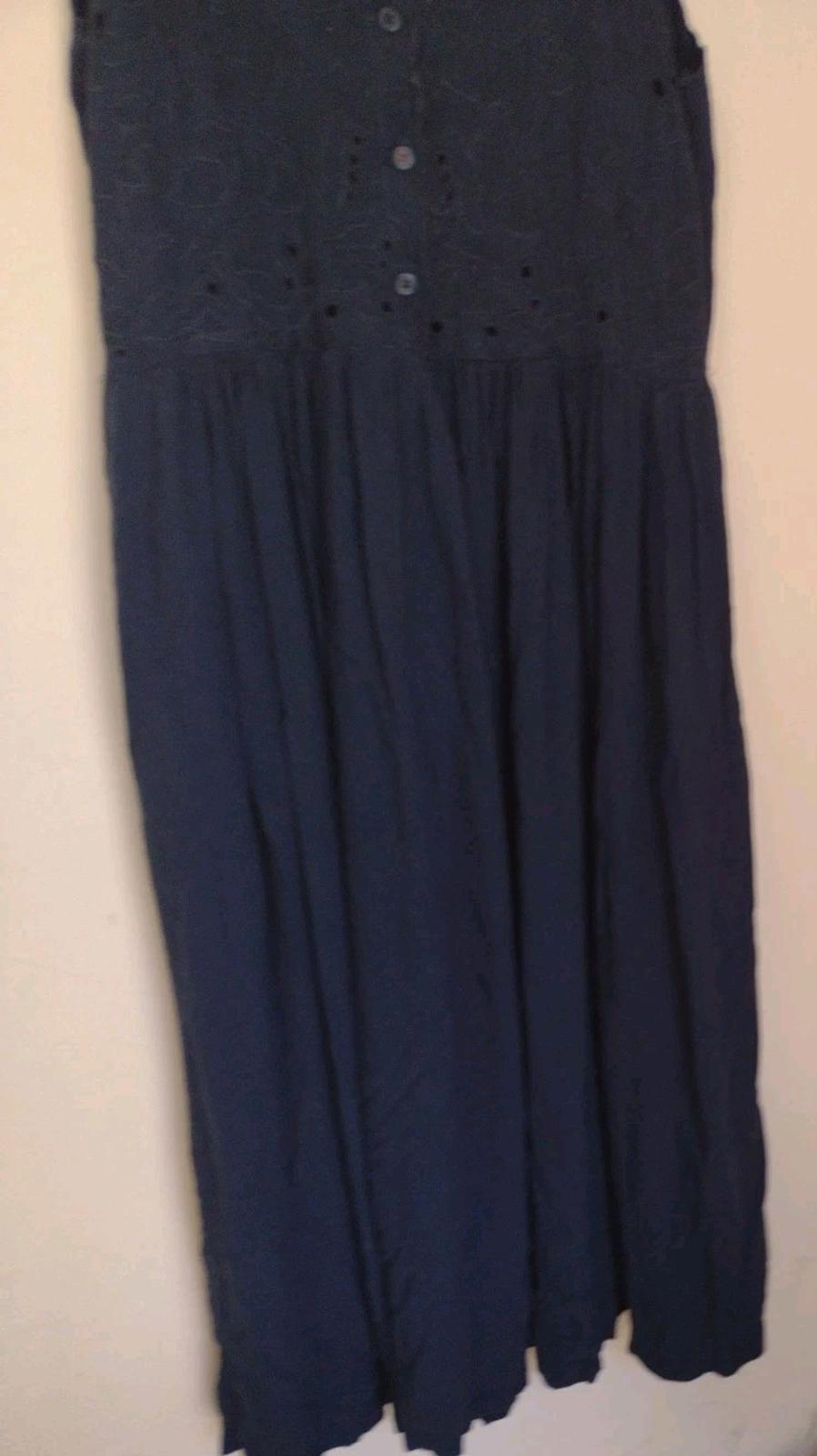 Vintage Fit & Flair Navy Dress Pockets Rayon Navy Blue Embroidered Eyelet Sz 10