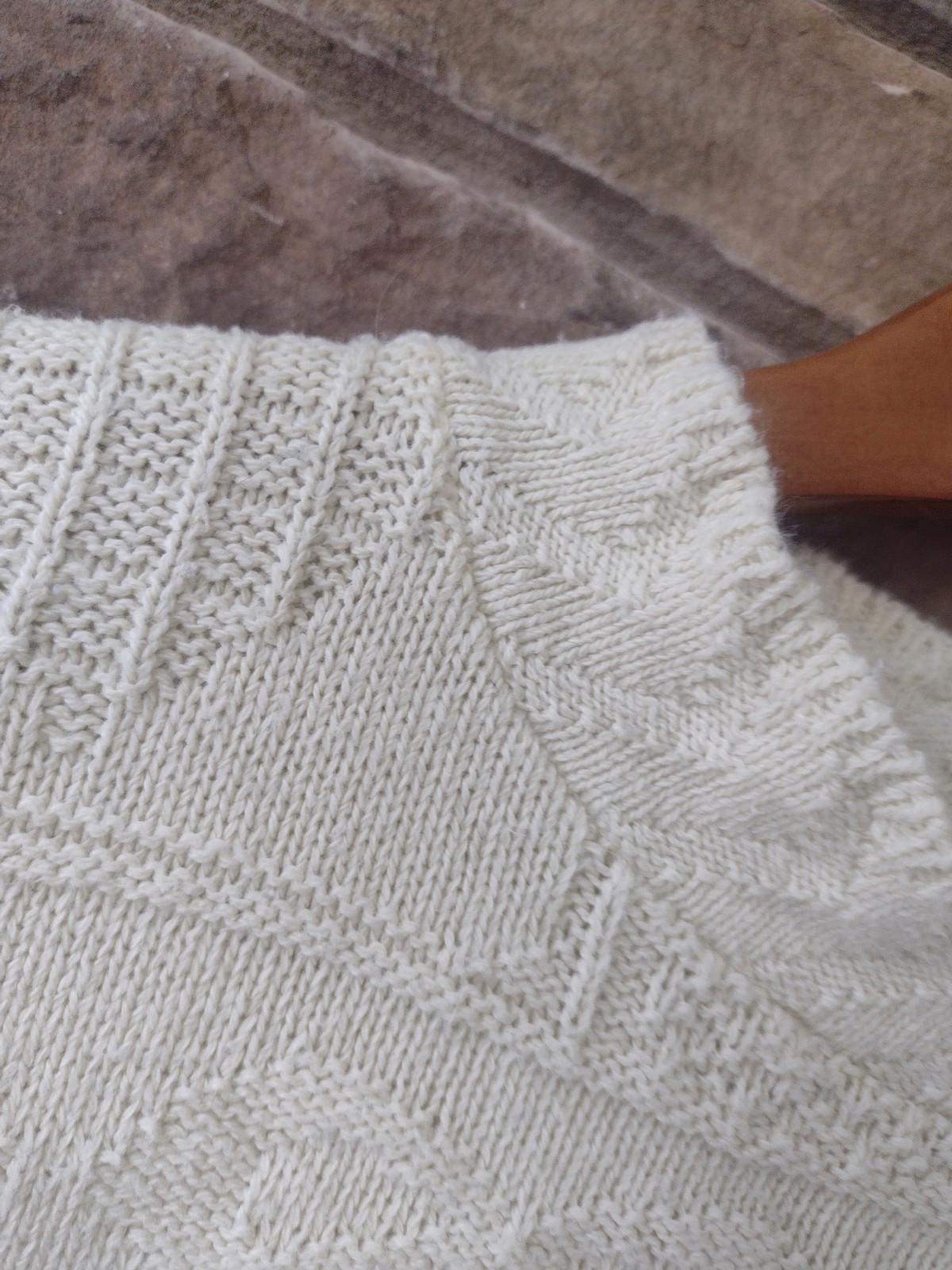 Vintage 90s TR Bentley Cotton Heart Knit Sweater Small Pale Yellow USA
