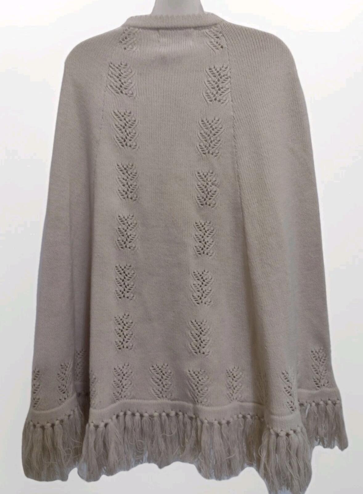 VTG 70s Sweater Bee Hong Kong Knit Poncho Cape Beige Eyelet ButtonsDeadstock
