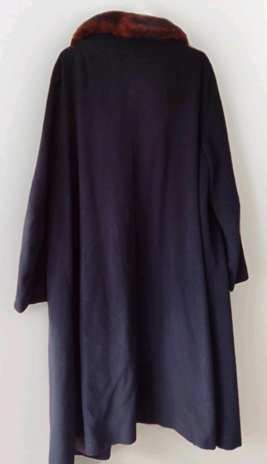Vintage 1950s Cashmere Blend Coat with Real Mink Collar Sz 18-20 Union Made