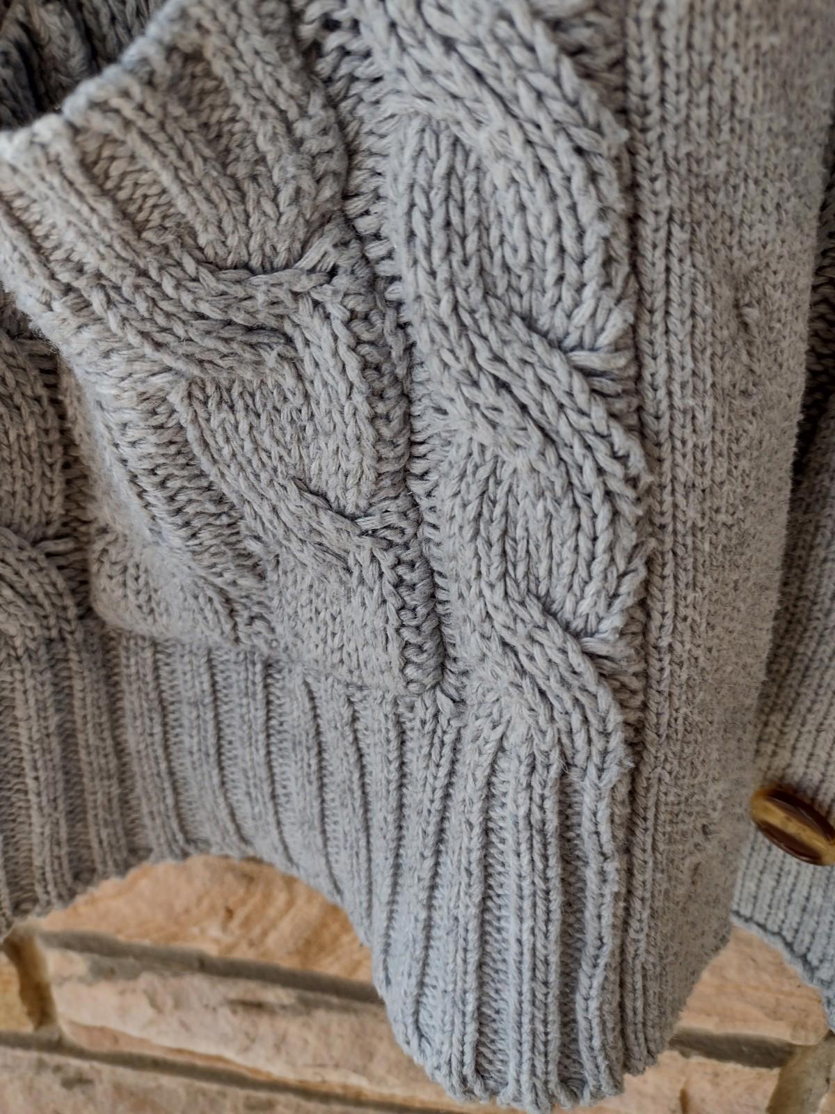 Hand Knit Gray Cable Knit Sweater Wool Blend Artisan Made Chunky Fisherman M/L