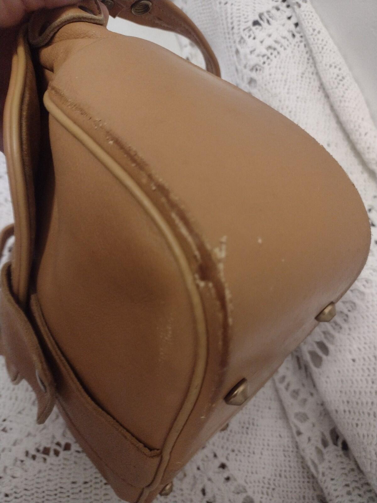 Vintage 70s DeerWear Genuine Deerskin Leather Shoulder Bag USA 11x8x4 Camel