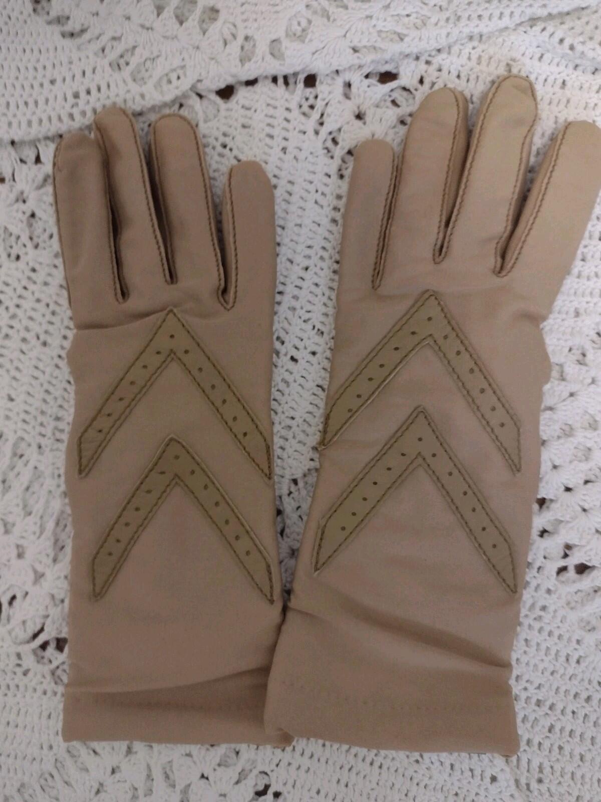 Women’s VVTG & Contemporary Gloves Lot 6 prs Leather Wool Nylon M/L Mixed Brand
