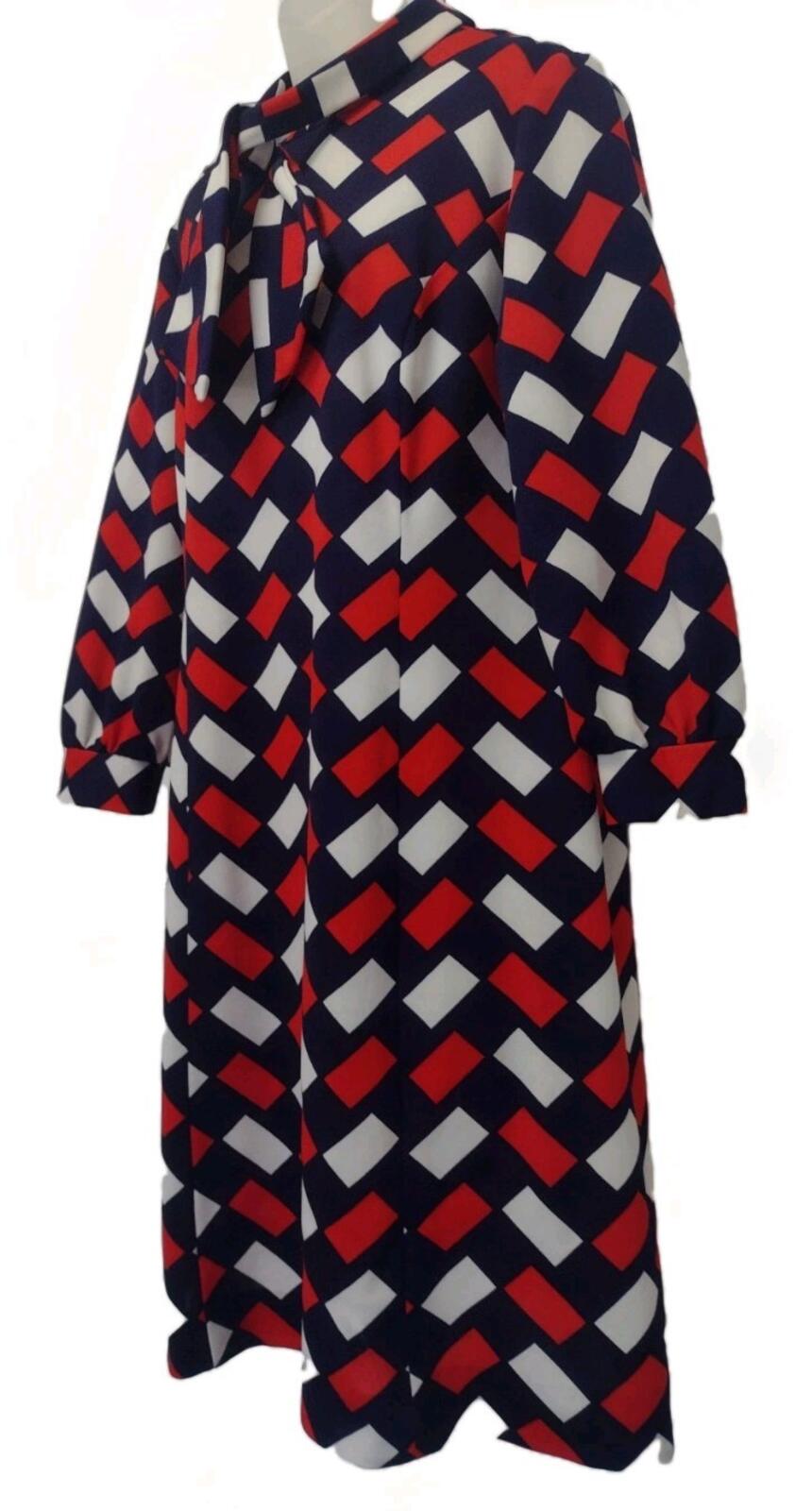 VTG 70s Gracie Square Geo Print Polyester Dress XL Tie Neck