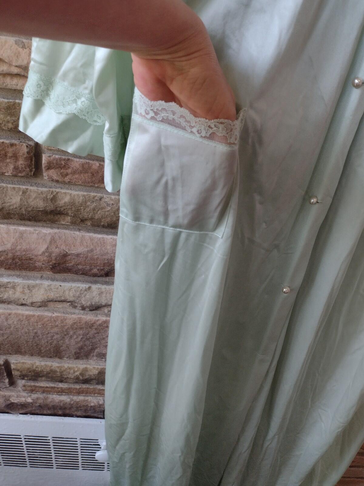 VTG 60s Shadowline Mint Green Nylon Lace Robe XL Full Button Pearl Trim Pocket