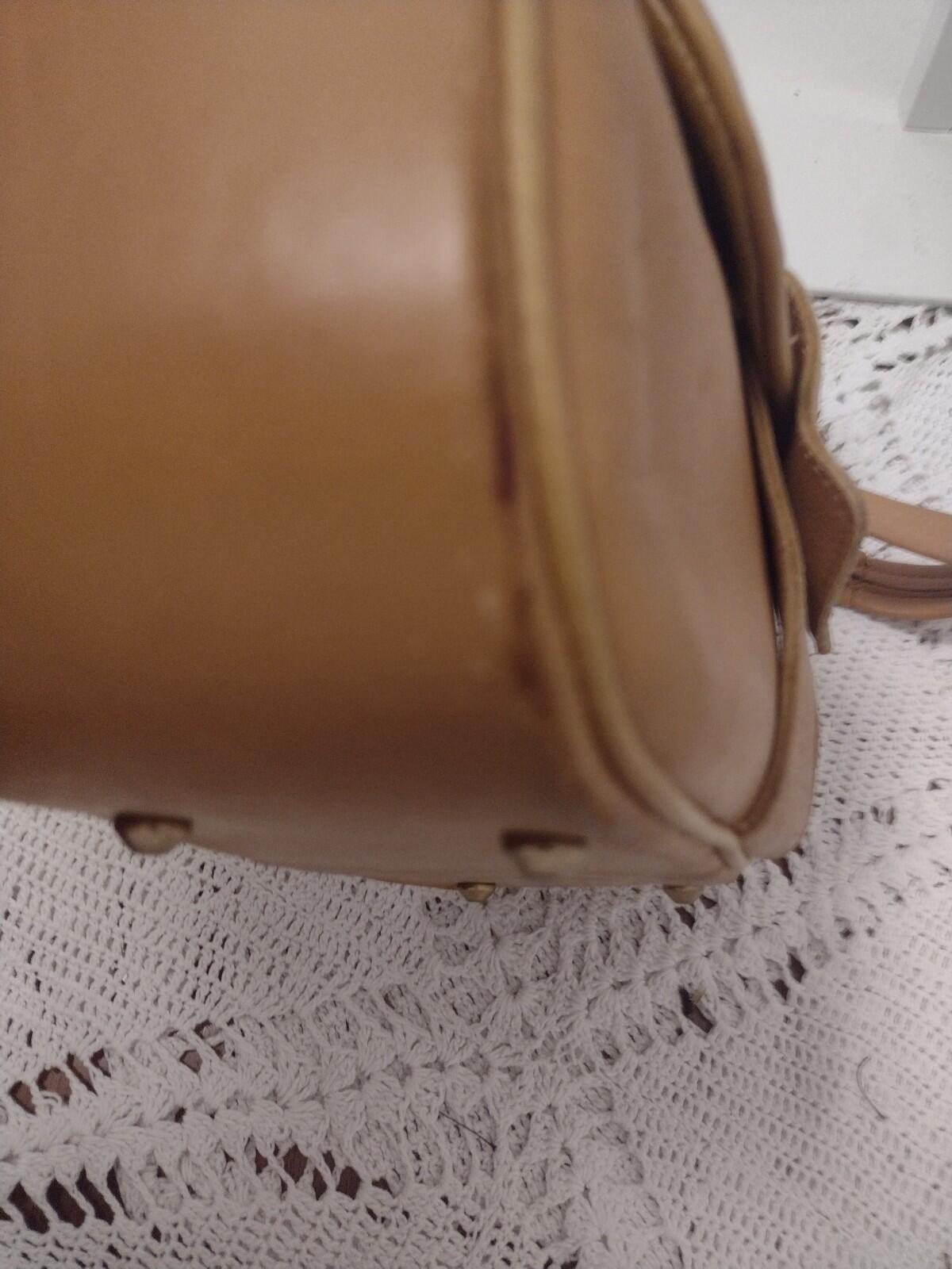 Vintage 70s DeerWear Genuine Deerskin Leather Shoulder Bag USA 11x8x4 Camel