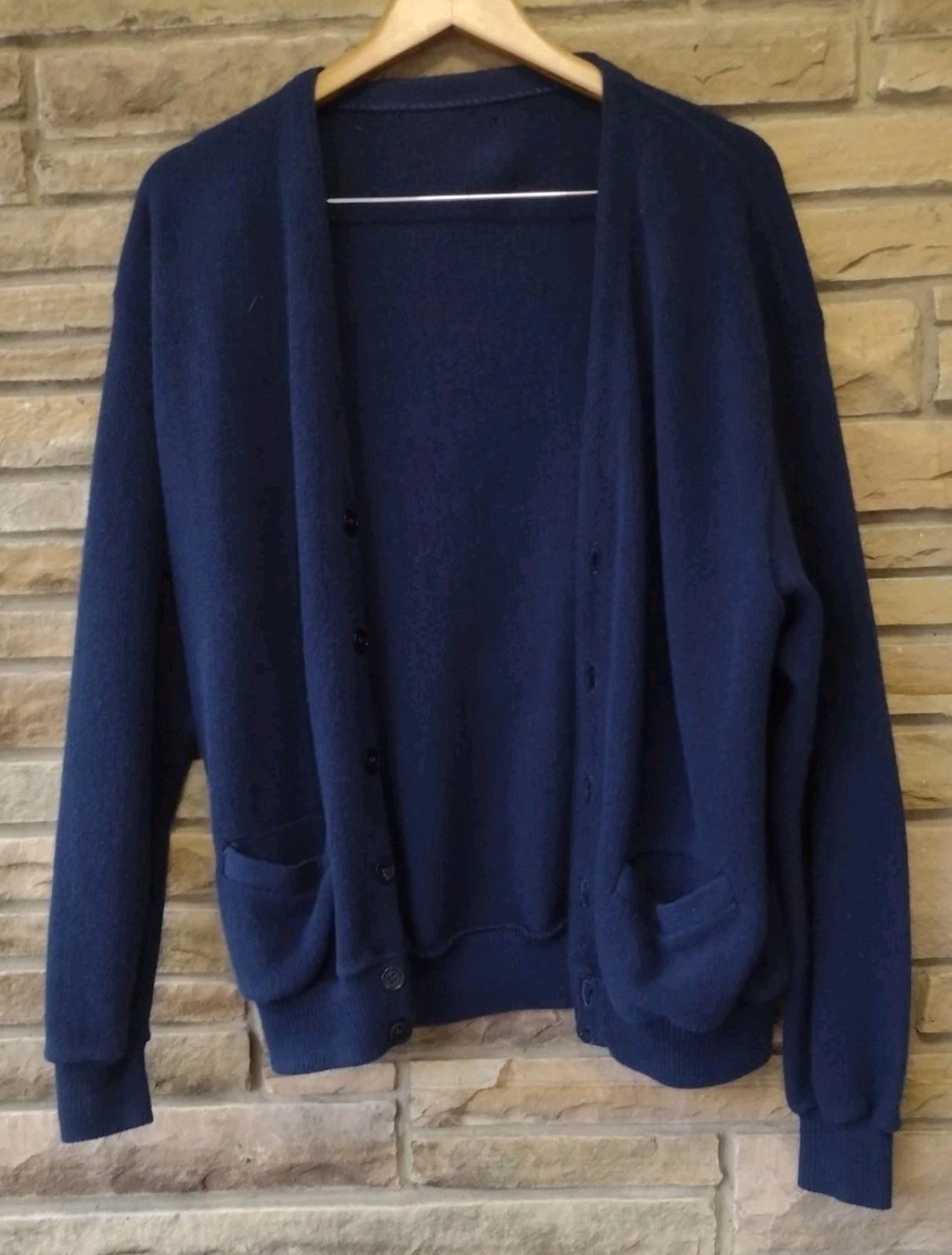 Vintage 50s 60s Men’s Navy Wool Cardigan Sweater V‑Neck Button Front M/L