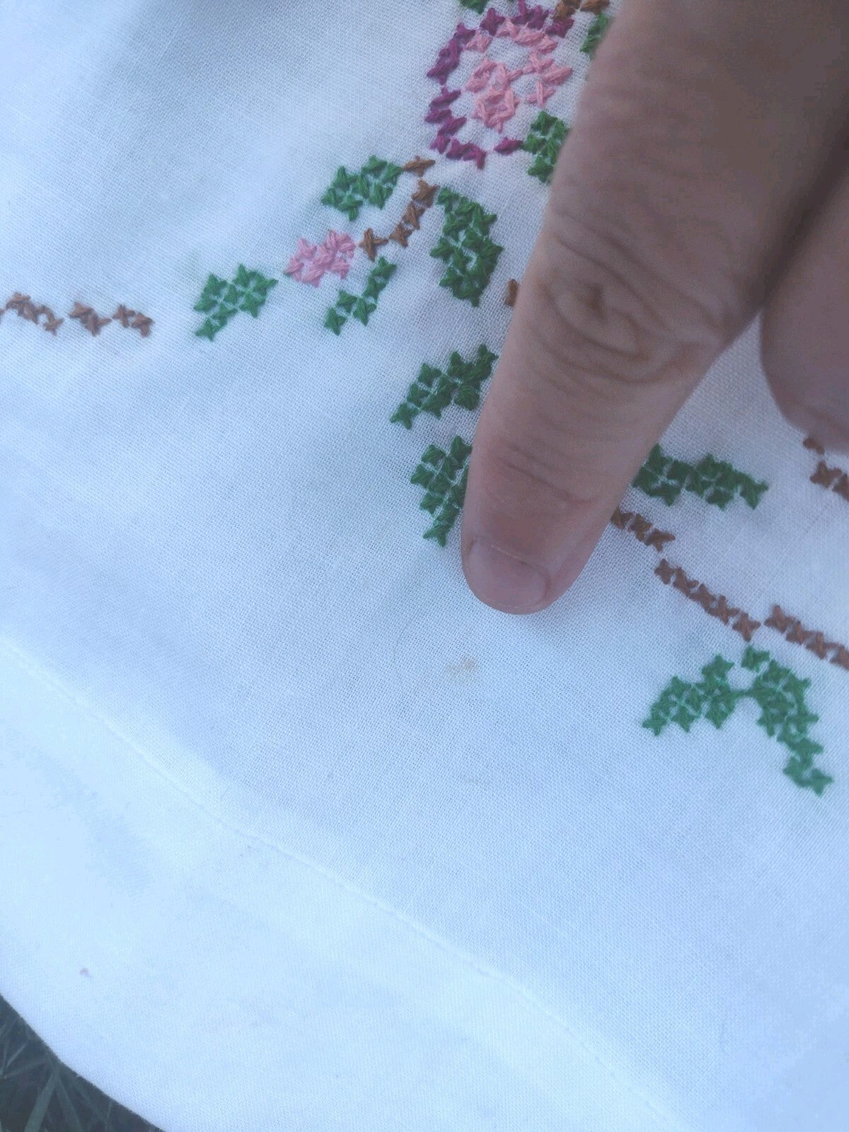 VTG 40s Pillowcases Floral Cross Stitch Embroidered Handmade Lace Doily Cottage