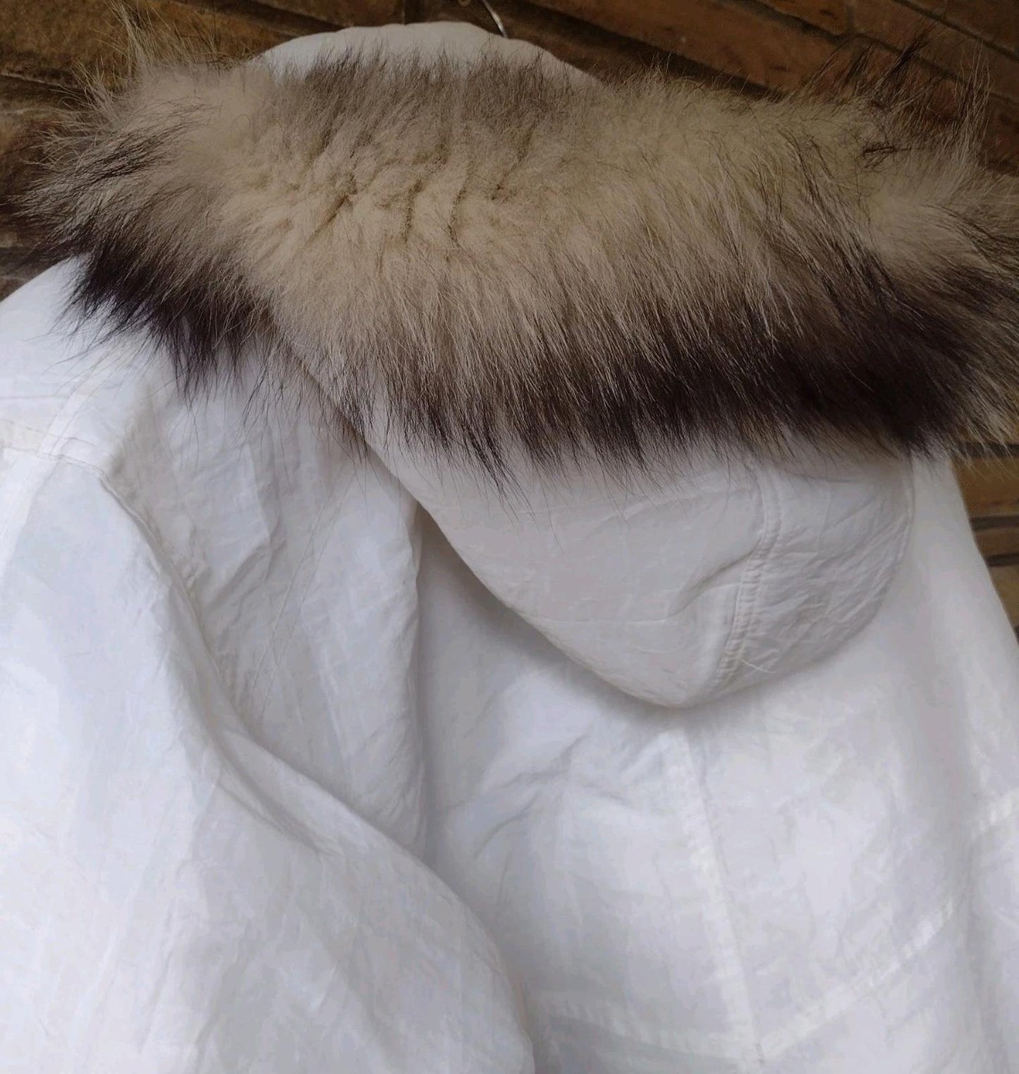 90s Izzi Off White Parka Jacket Genuine Fox Fur Hood Crinkle Nylon Toggle Zip S