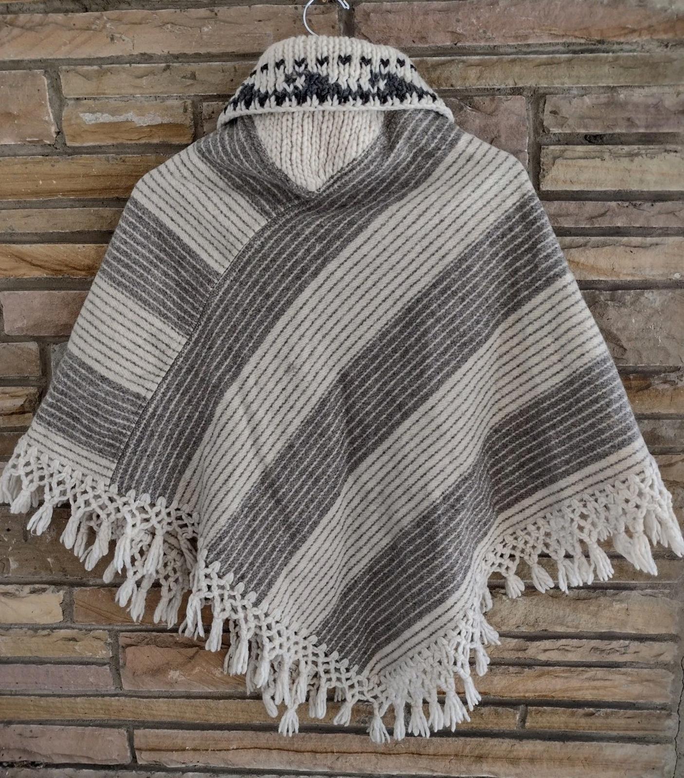 Vintage 70s Wool Poncho Gray Cream Tweed Woven Body Knit Trim Fringe Cape