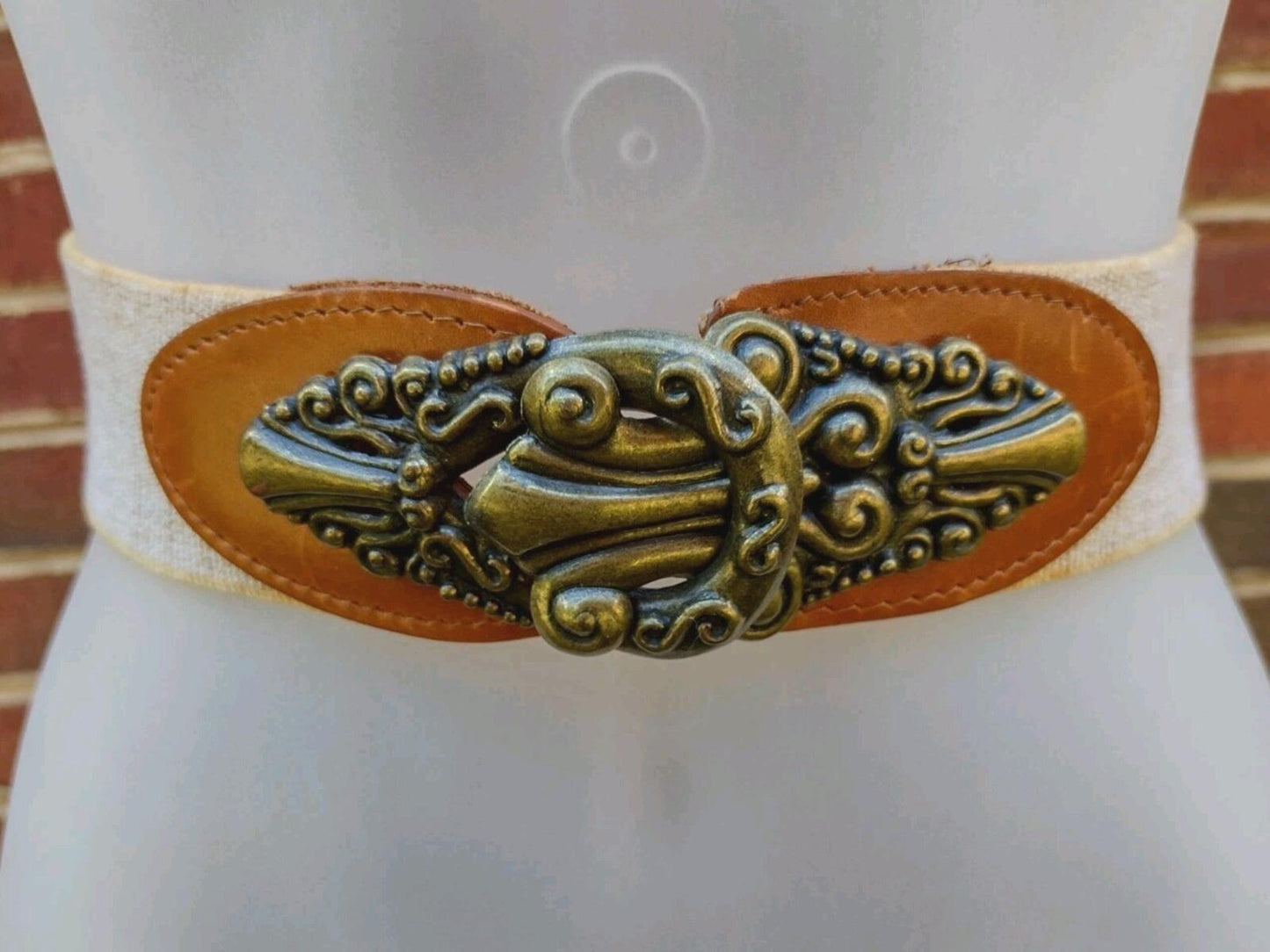 Stretch Waist Belt Wil-Lor USA Leather Scroll Buckle Boho WesternVintage 70s