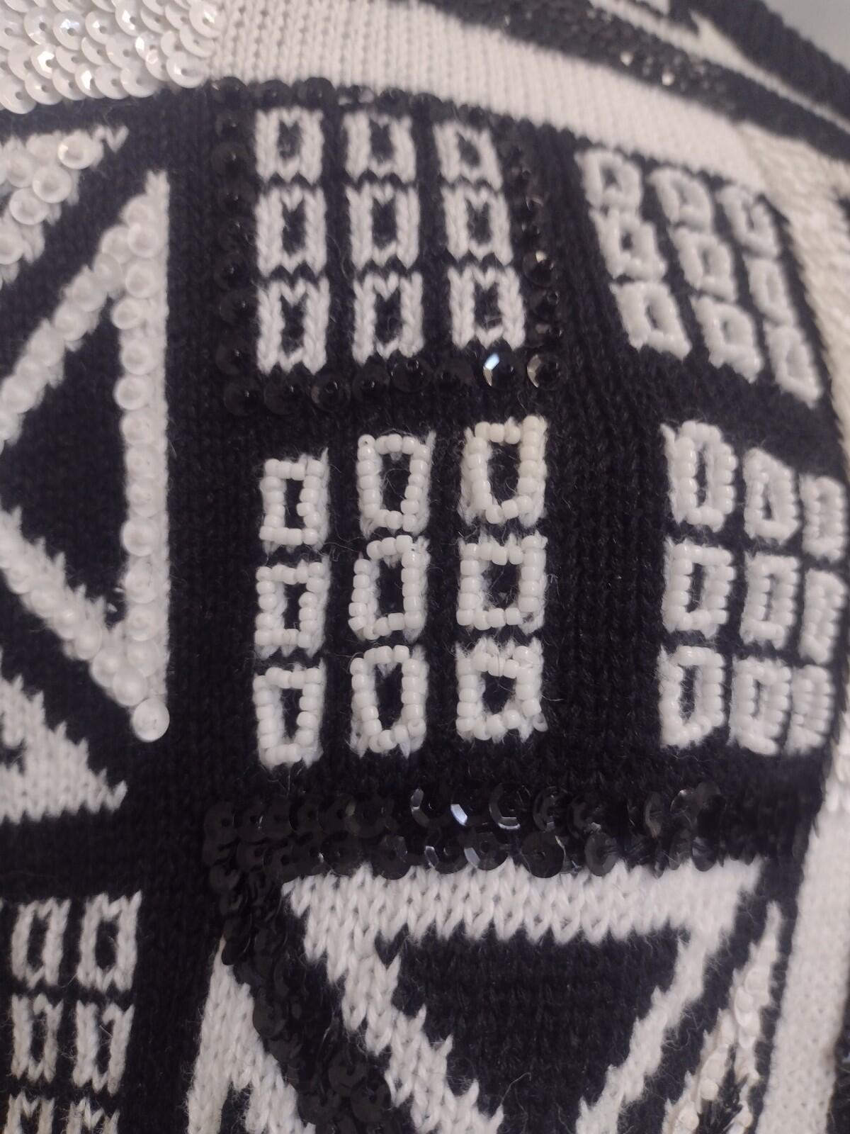 1991 IB Diffusion Black White Geometric Beaded Sequin Sweater M Ramie Cotton