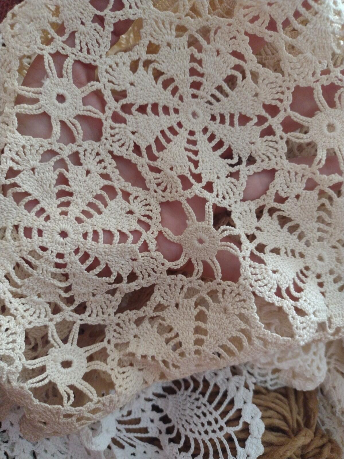 Vintage 40s-60s Crochet Lace Tablecloth + 5 Doilies/Runners Lot White & Ecru