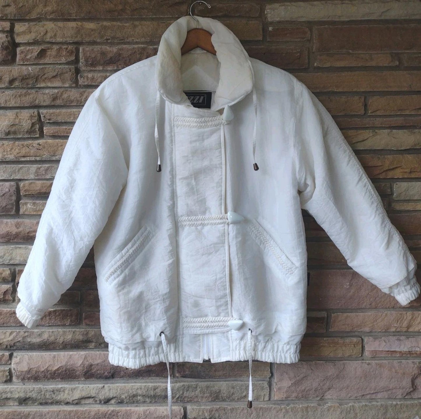 90s Izzi Off White Parka Jacket Genuine Fox Fur Hood Crinkle Nylon Toggle Zip S