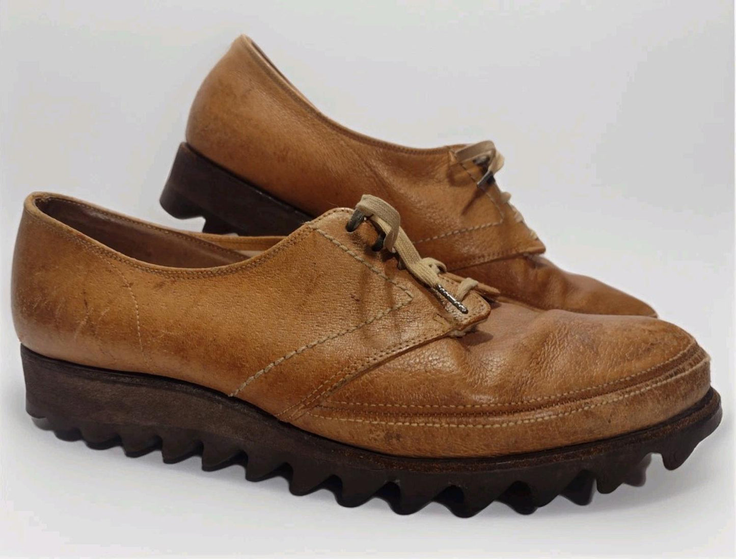 Vintage 60s Women’s Brown Leather Shoes Zigzag Sole Lace Up 10” Sz 7.5