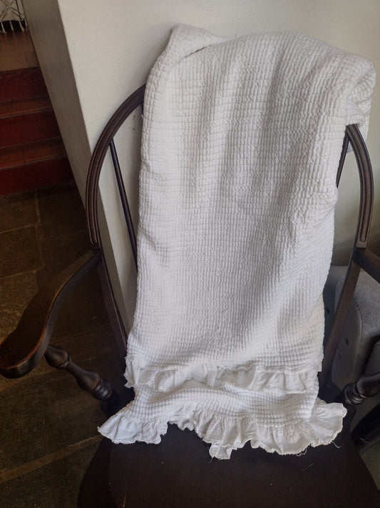 INUP Home Waffle Weave Throw Blanket White Ruffle Trim Portugal Cotton 72x48