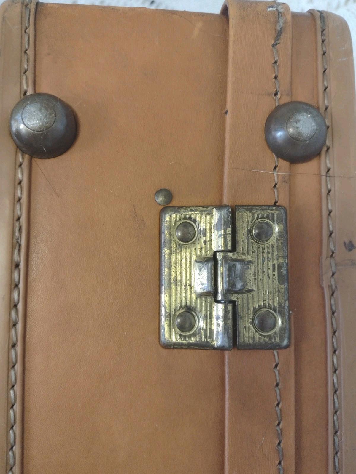 1940s Hartmann Leather Suitcase 18.5x13.5x5 Paisley Lined Organizer Case
