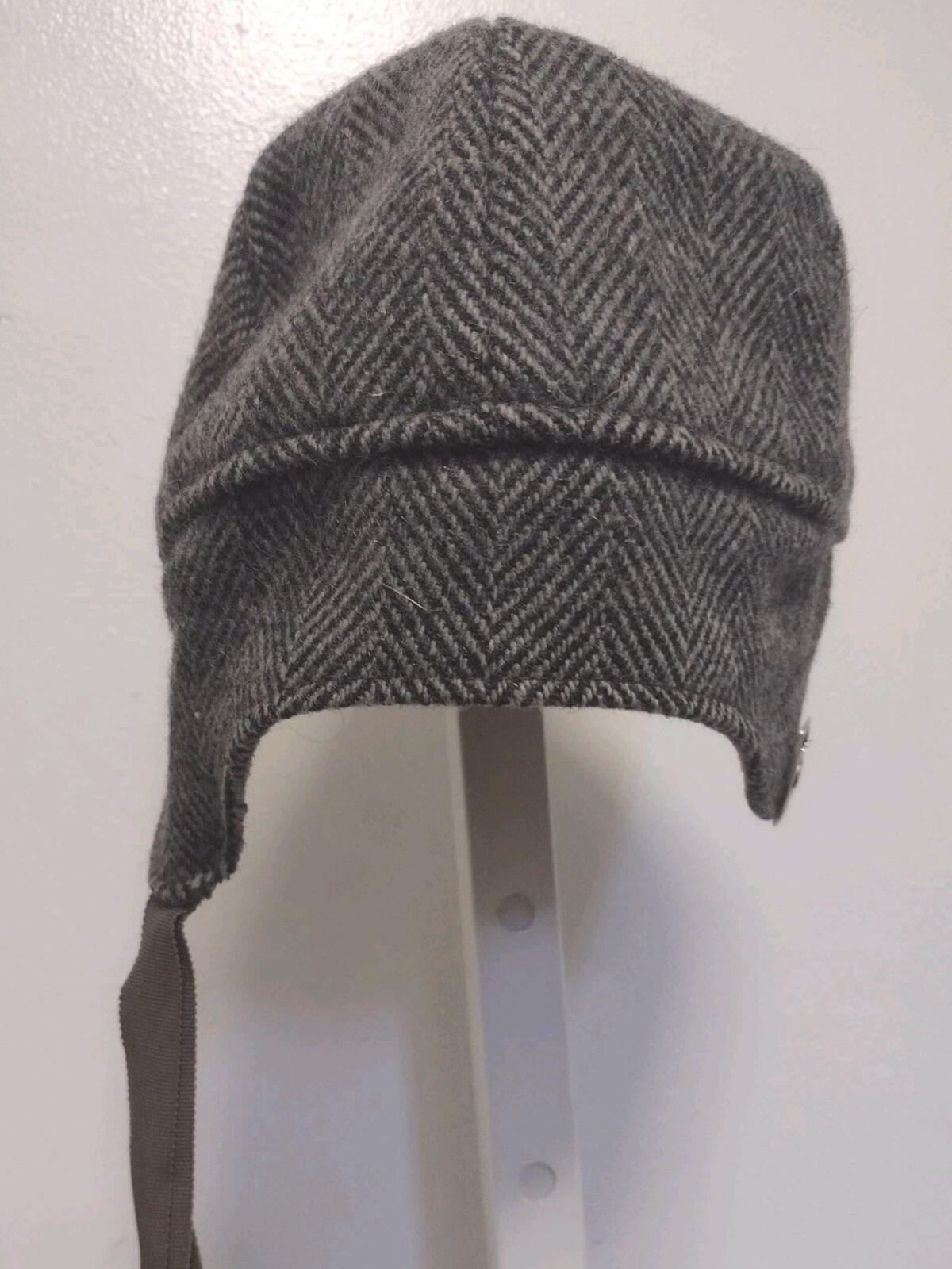 Vintage 40s Wool Herringbone Alpine Ski Cycling Ear Flap Cap Gray Tweed Hat