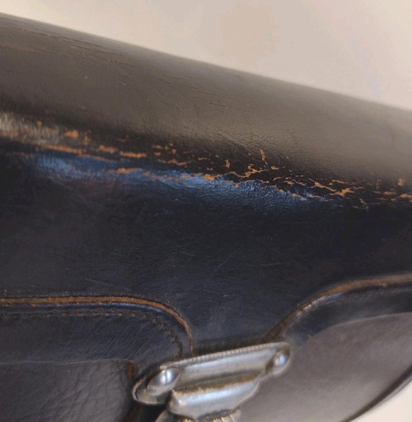 Vintage Zenith Handmade Leather Clutch Canada 1960s Mod Turn Lock Purse