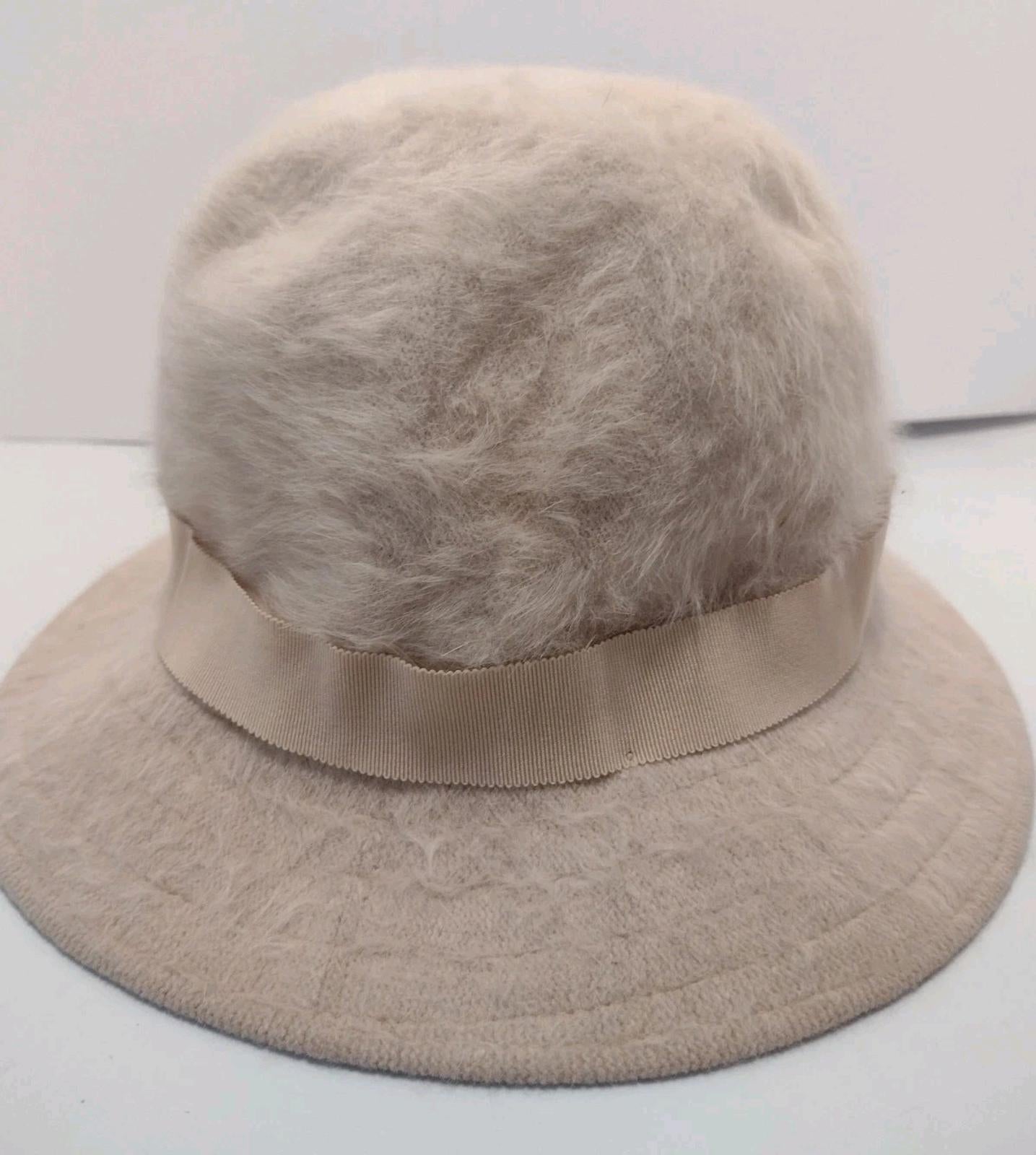 Vintage Kangol Furgora Wide Brim Hat Made in England Beige Plush 20.5”