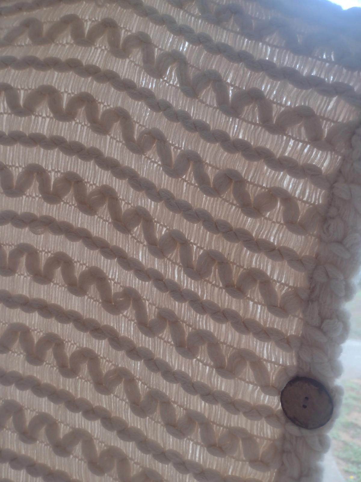 Knit Textured Cowl Neck Sleeveless Sweater Cream Acrylic Pullover Poncho OS