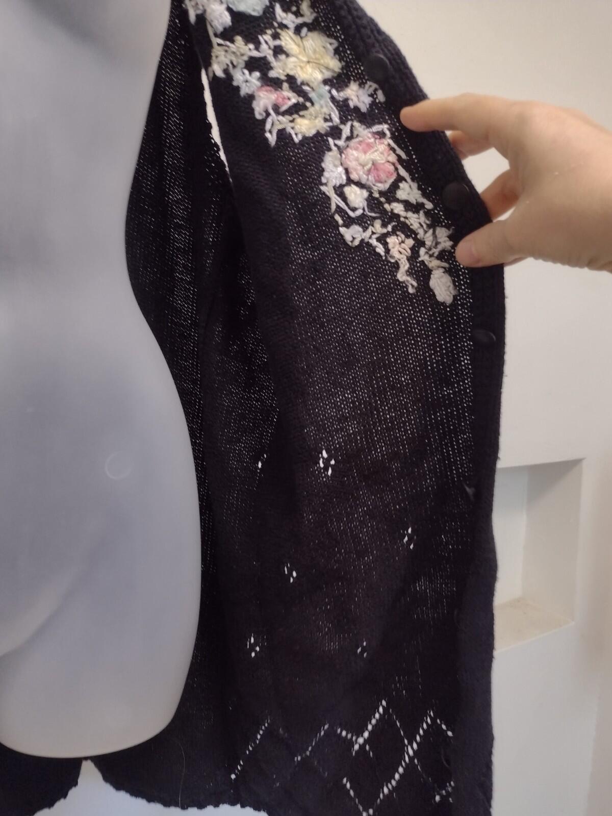 VTG 90s XL Ramie Cotton Floral Embroidered Knit Vest Black