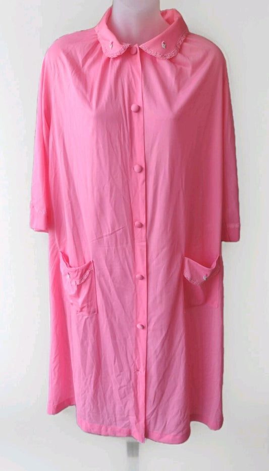 VTG 60s Herson Kickernick Pink Nylon Robe L Lace Trim Rose Applique Full Button