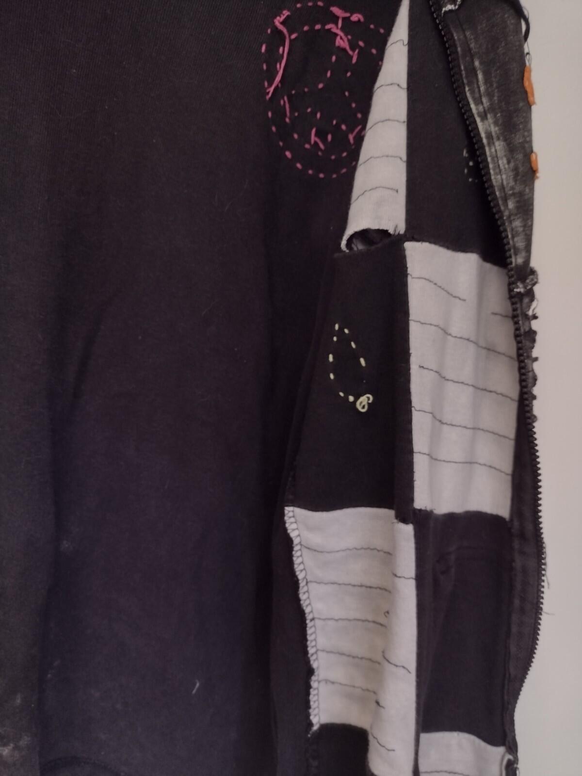Gray Black Stonewashed Slashed Patchwork Pixie Hooded Jacket Sz XXL