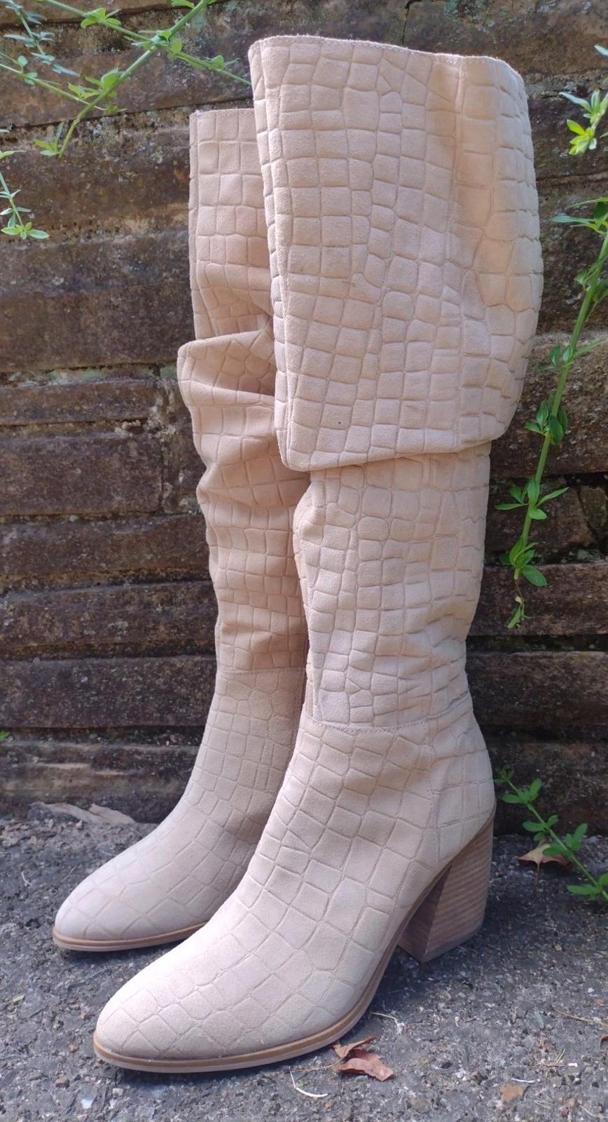 Michael By Michael Shannon New Millie Beige  Croc Embossed Suede Size 8.5