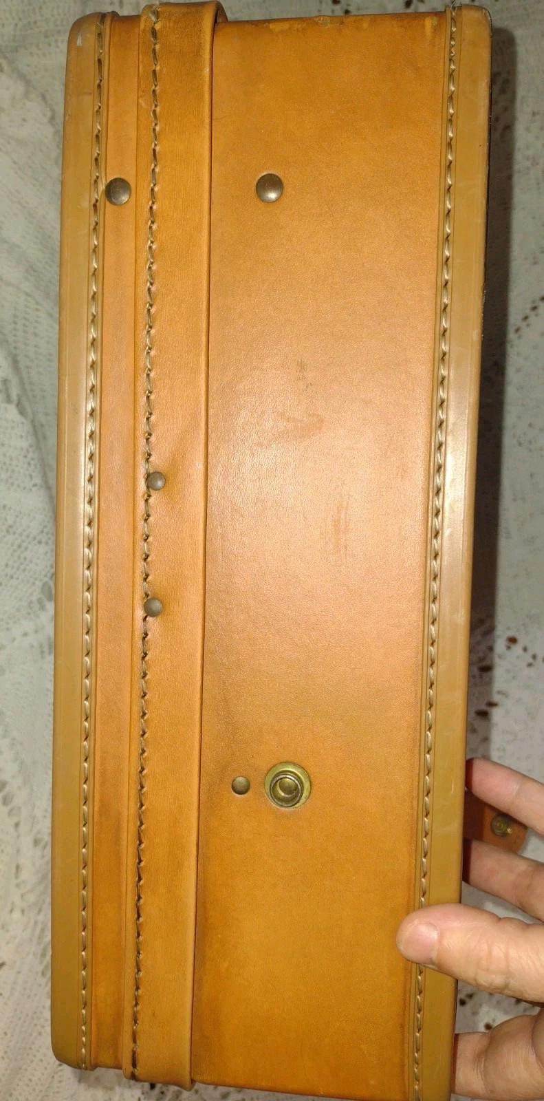 1940s Hartmann Leather Suitcase 18.5x13.5x5 Paisley Lined Organizer Case