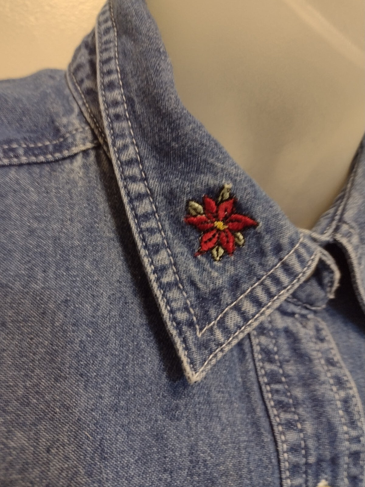Vintage Denim Shirt Embroidered Cardinals Birdhouse Cotton Button Up Women's L