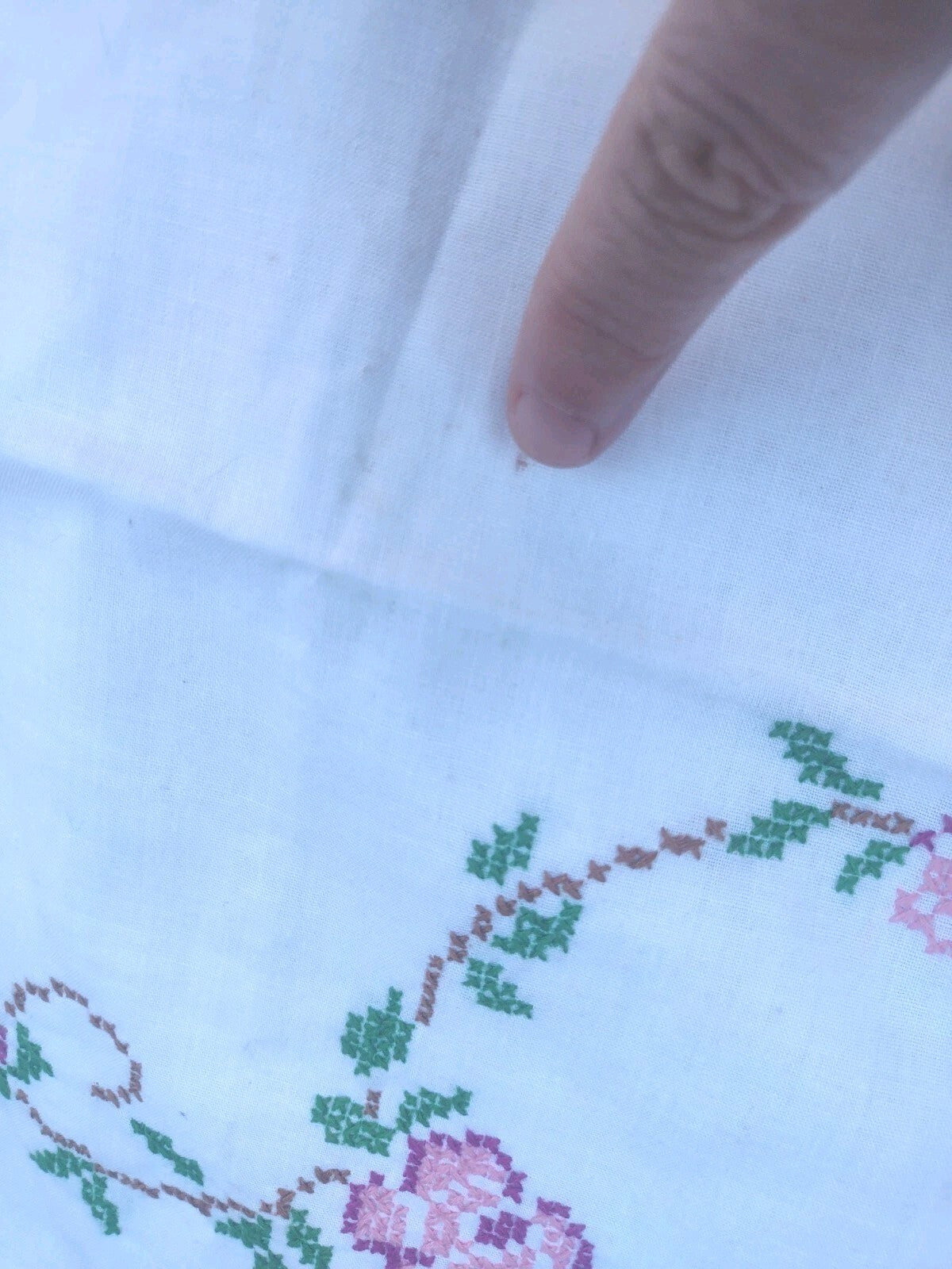 VTG 40s Pillowcases Floral Cross Stitch Embroidered Handmade Lace Doily Cottage