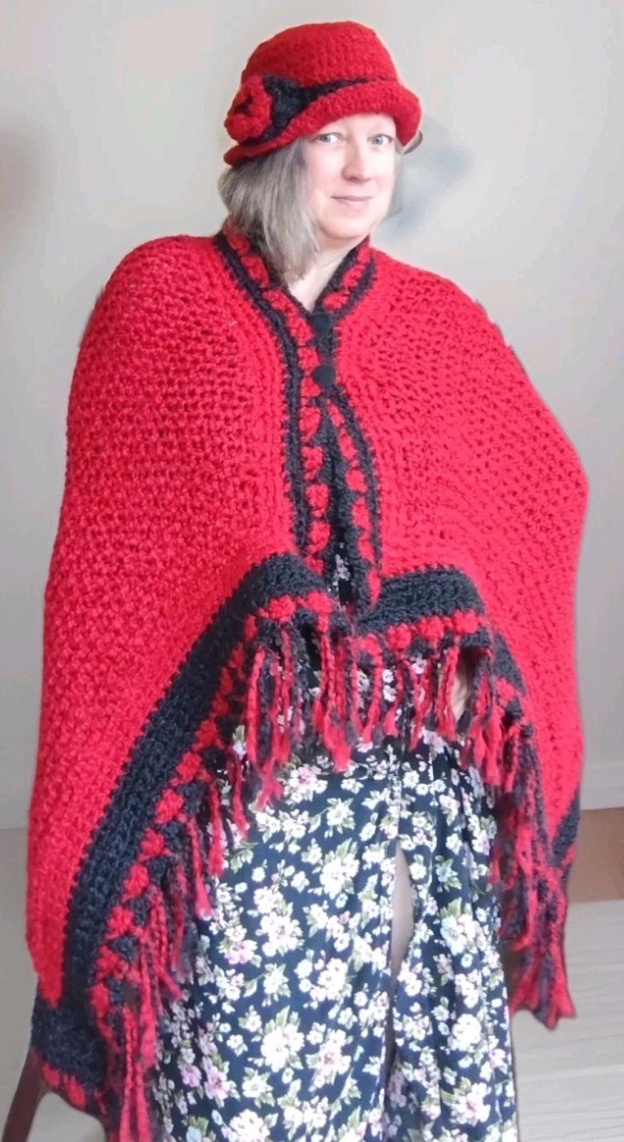 Vintage Handmade Red Black Crochet Wrap & Hat Set Fuzzy Acrylic Fringe