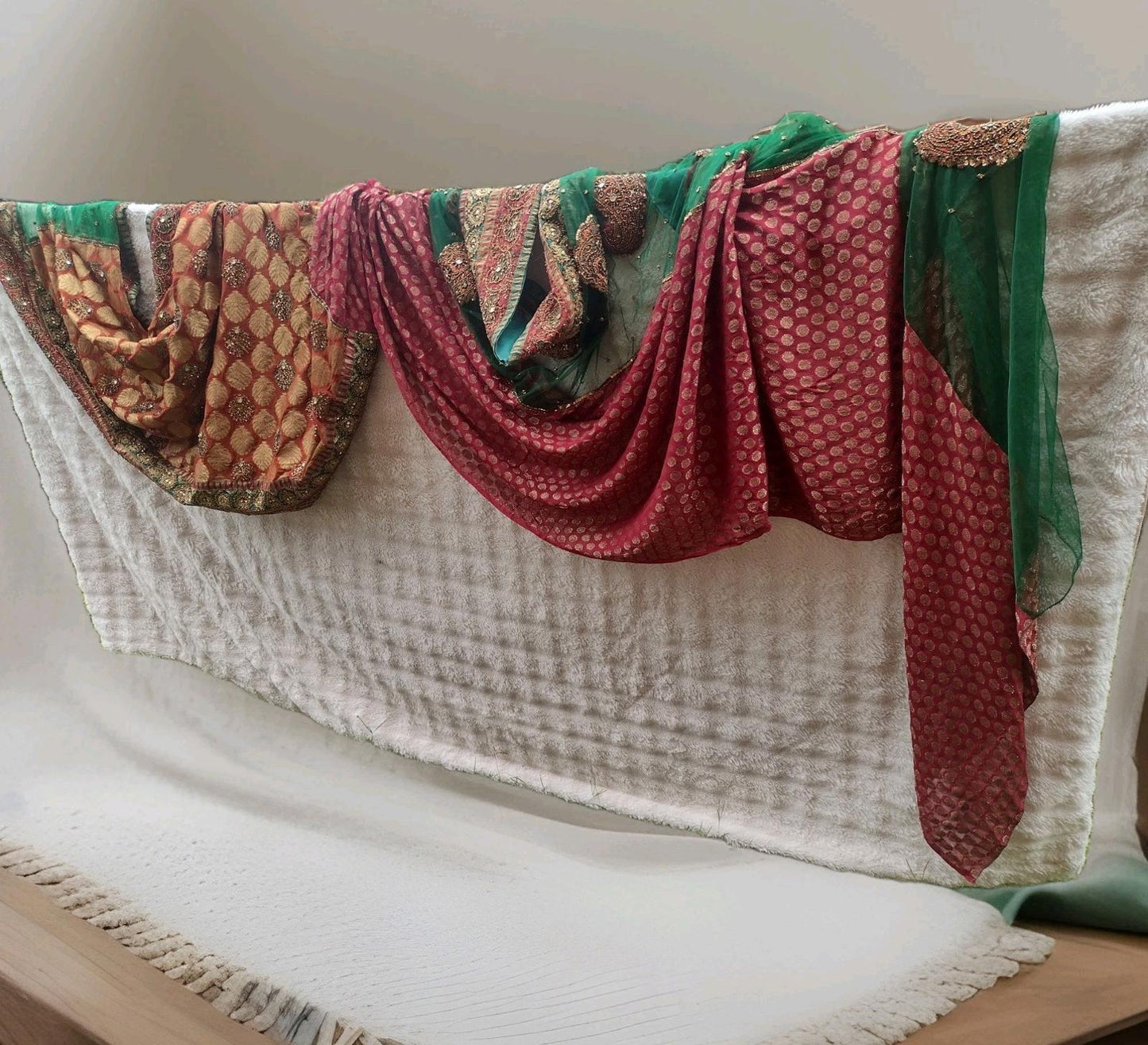 Rare 18ft Hand Embroidered Indian Textile Zardozi Bridal Dupatta Panel Red Green