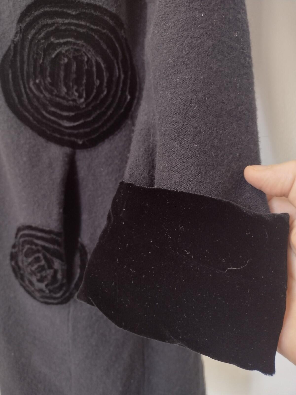 SWE Wool Blend Art to Wear Coat Velvet Applique Black Buttons Women’s Small