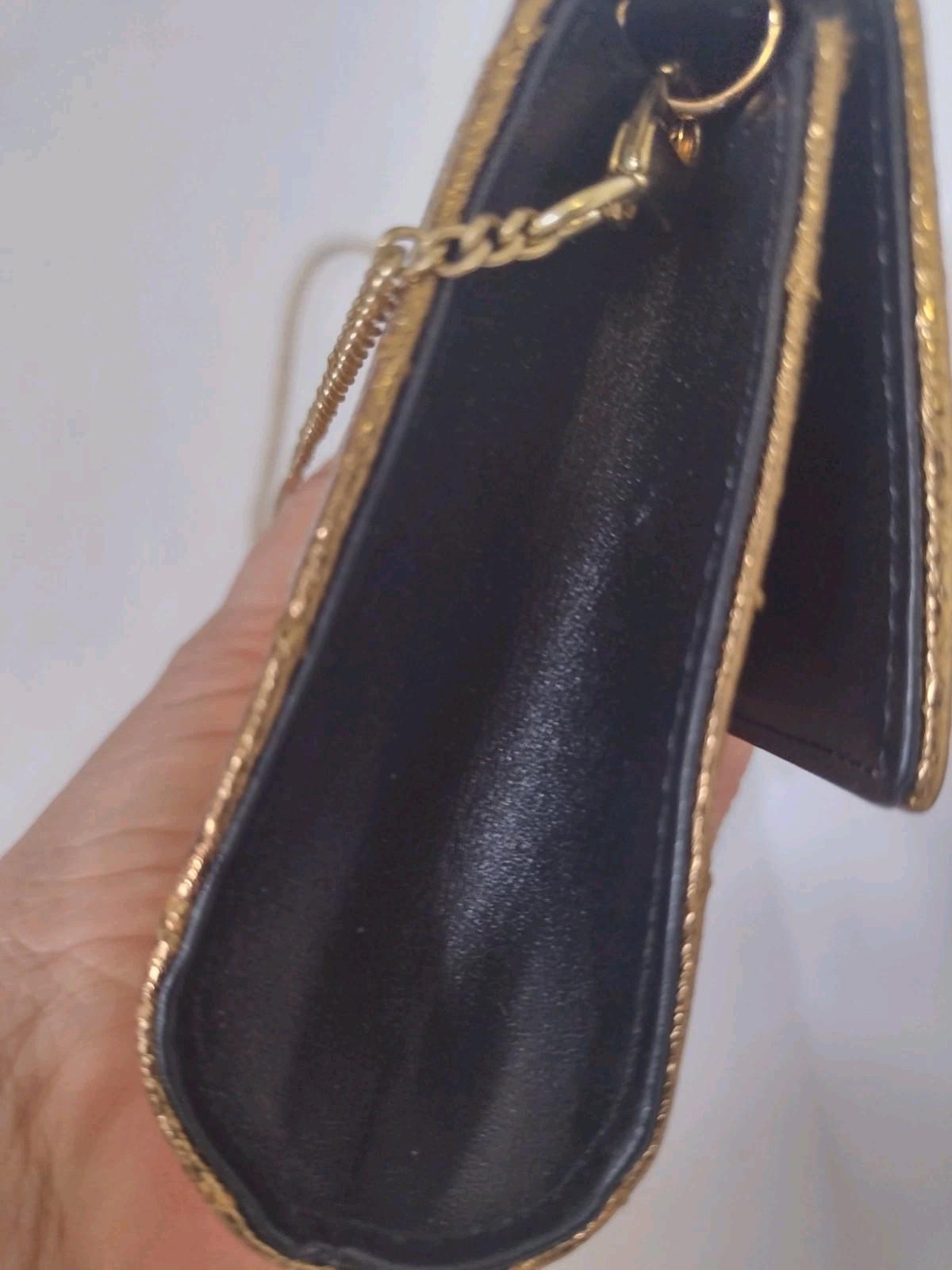 Lovcat Gold Heart Embossed Chain Clutch Wallet NWOT Pink Heart Lining Charm