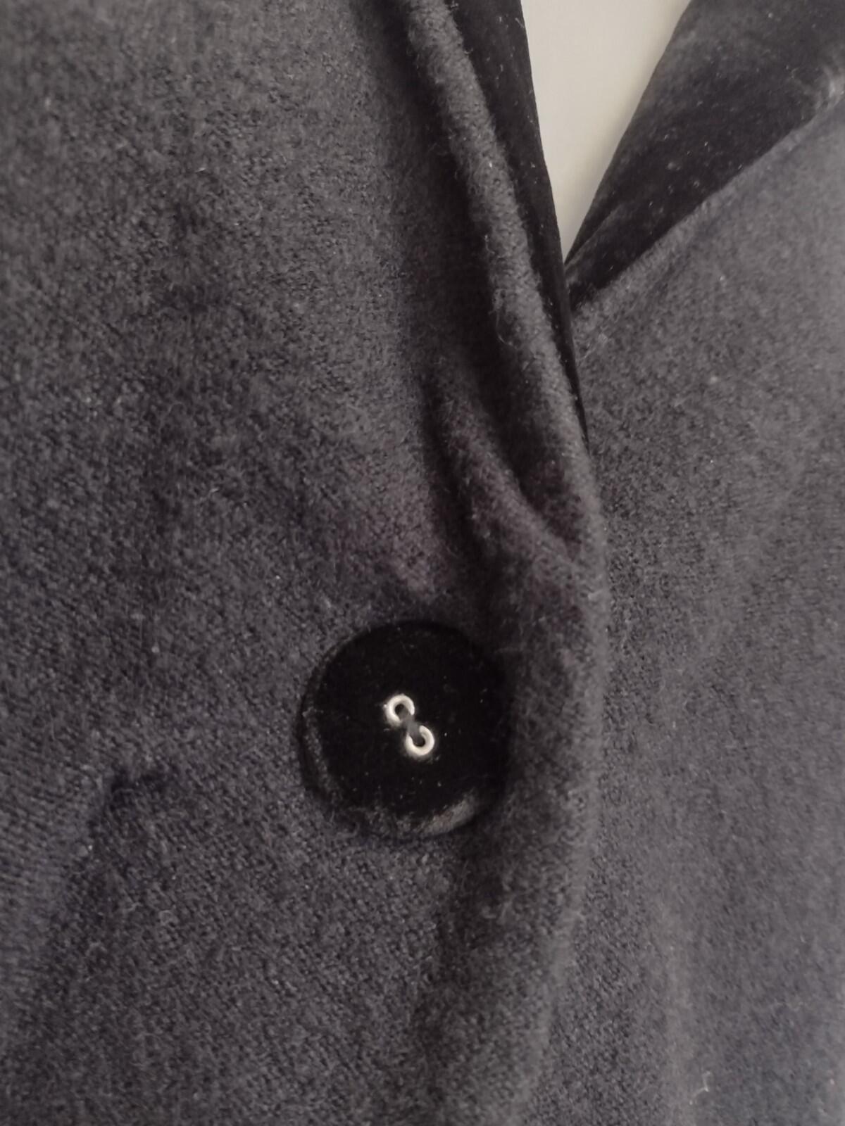 SWE Wool Blend Art to Wear Coat Velvet Applique Black Buttons Women’s Small