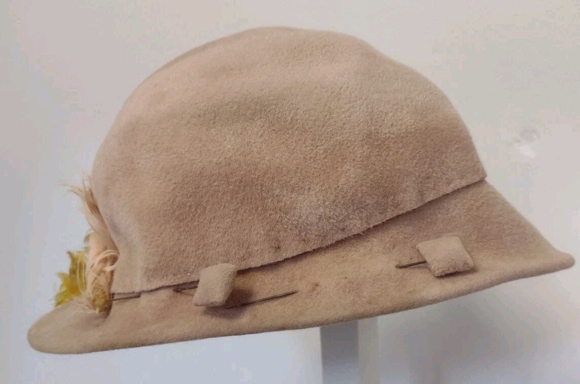 Vintage 1920s 1930s Custom Cloche Hat Velour Felt Feather Art Deco Flapper