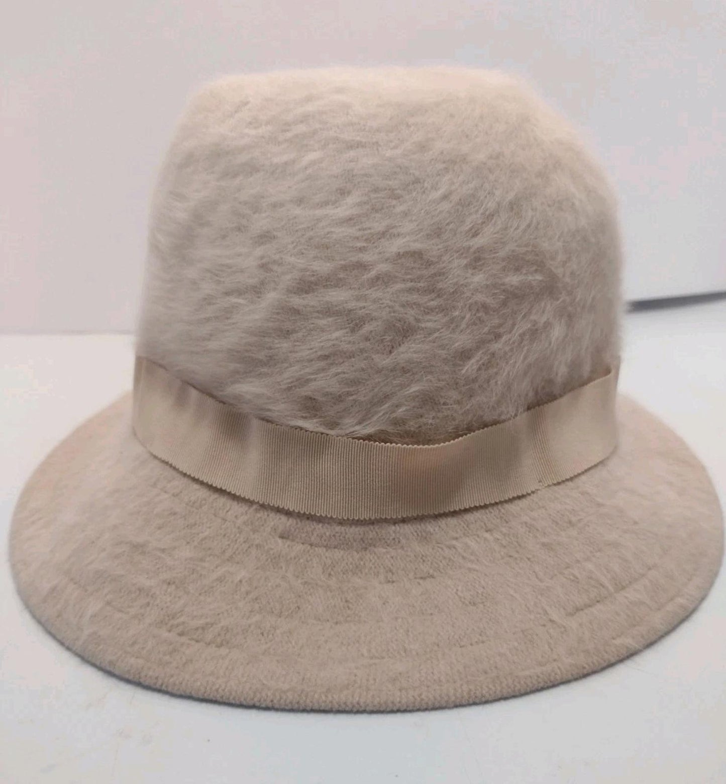 Vintage Kangol Furgora Wide Brim Hat Made in England Beige Plush 20.5”