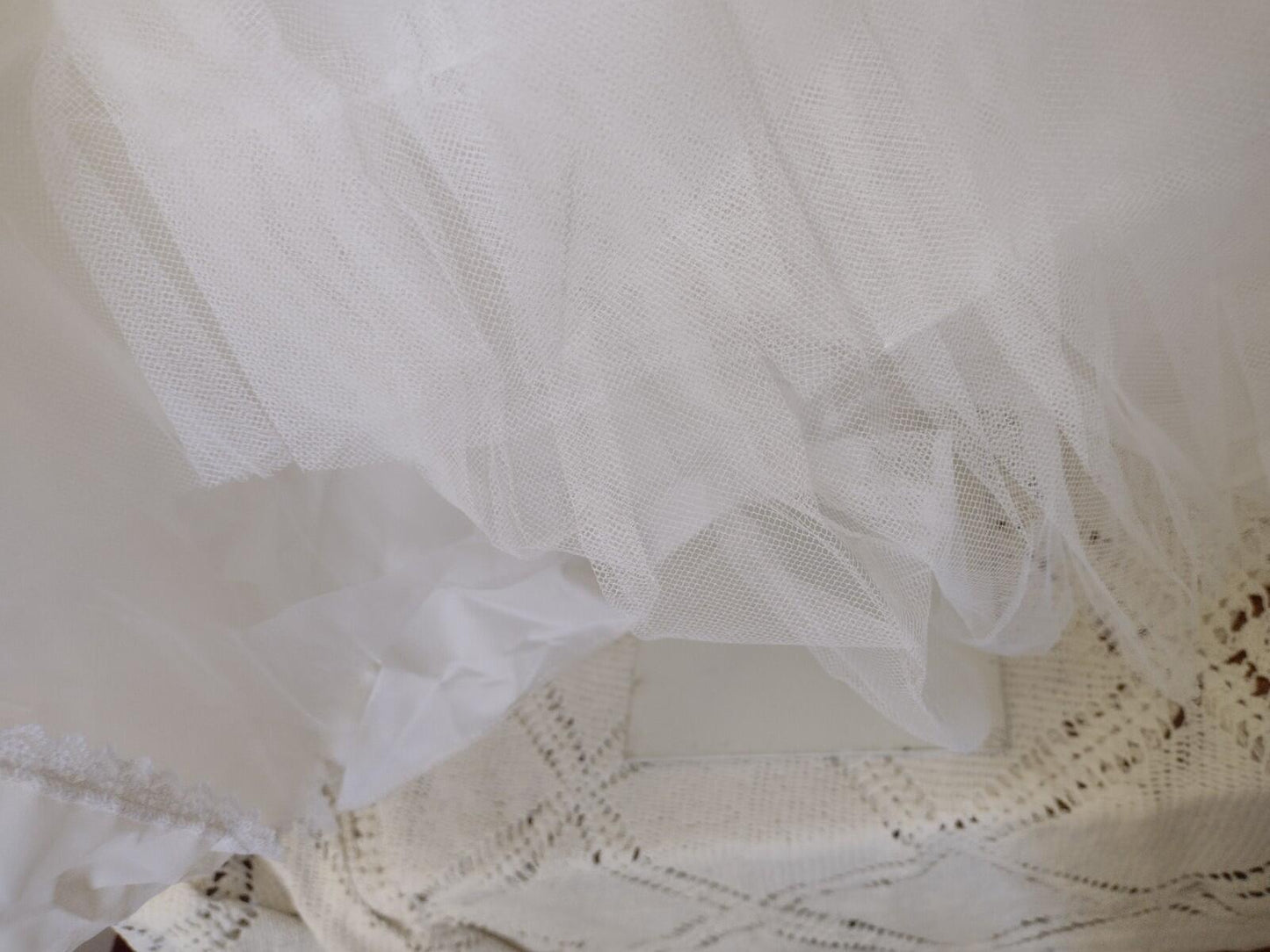 Vintage 50s Ele‑Sue Full Length Nylon Petticoat Slip White Tiered Net Size 10