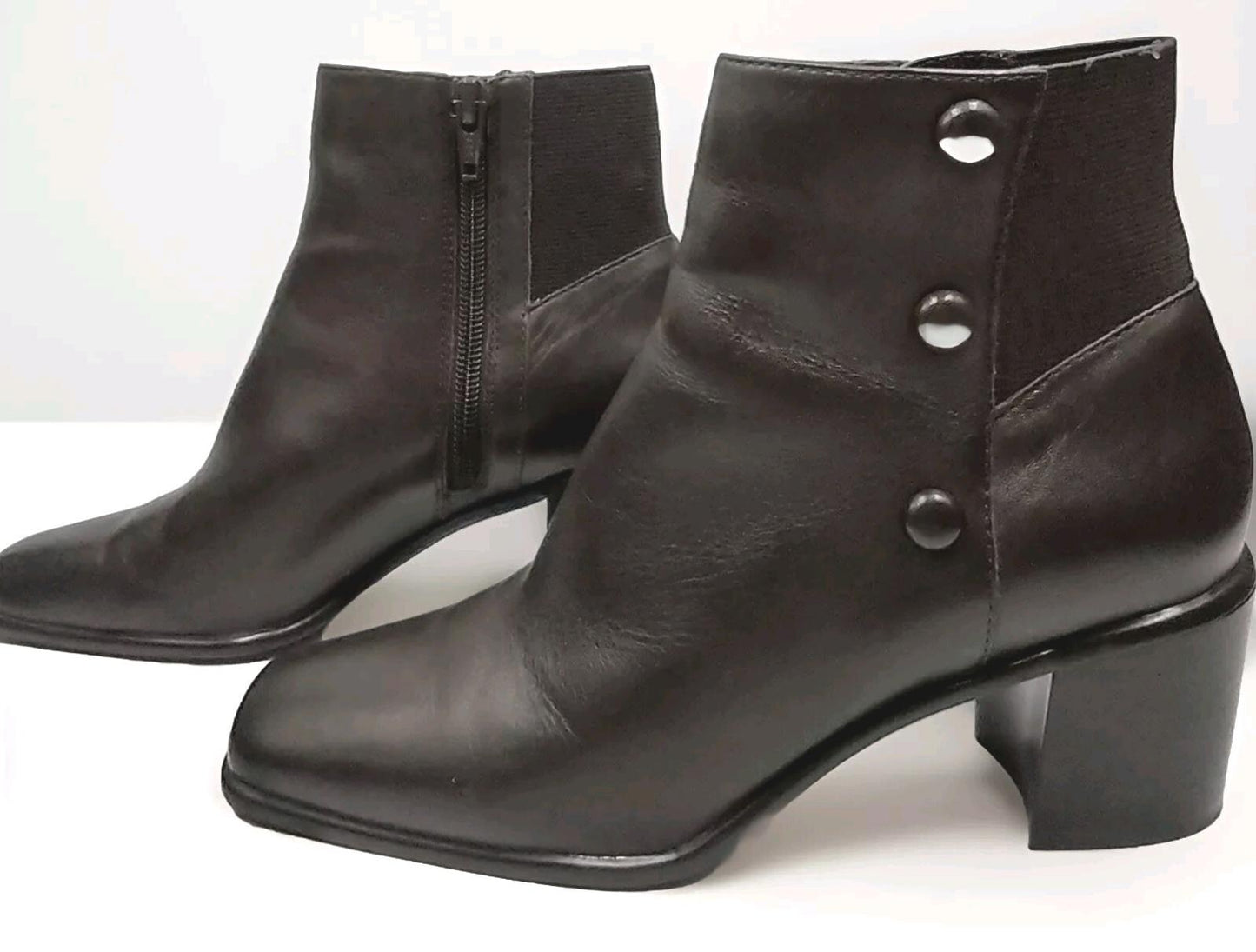 Nicole Dark Brown Boot Packard Leather side Button design/side zip- 6 M